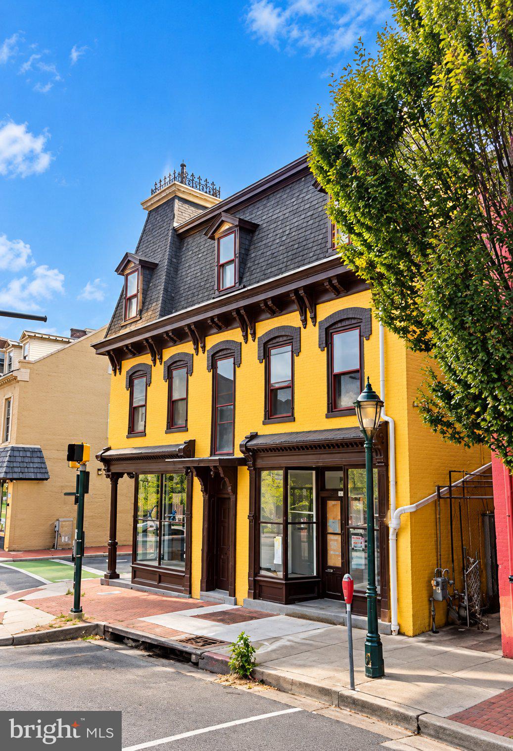 101 W FRANKLIN STREET