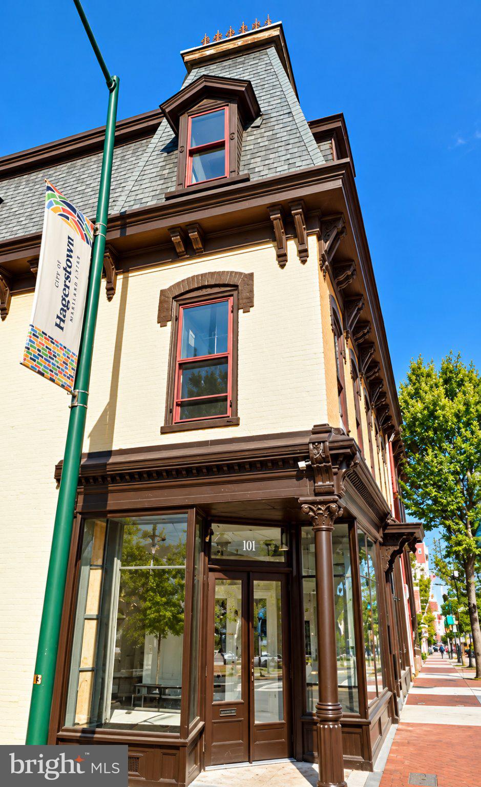 101 W FRANKLIN STREET