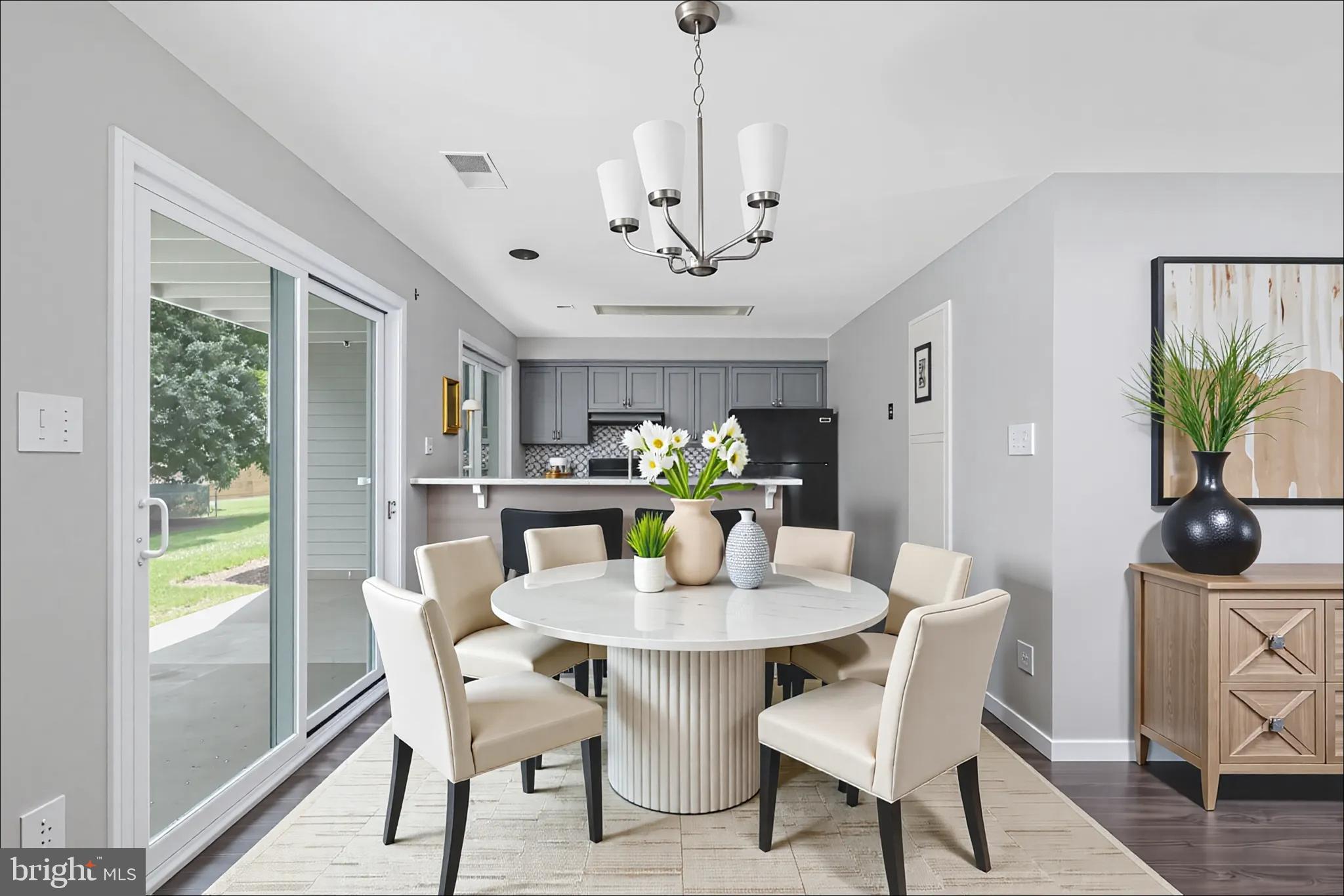 GRAYS POINTE - Residential