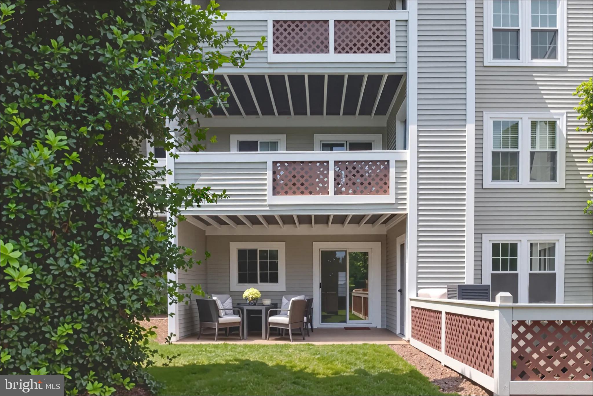 GRAYS POINTE - Residential