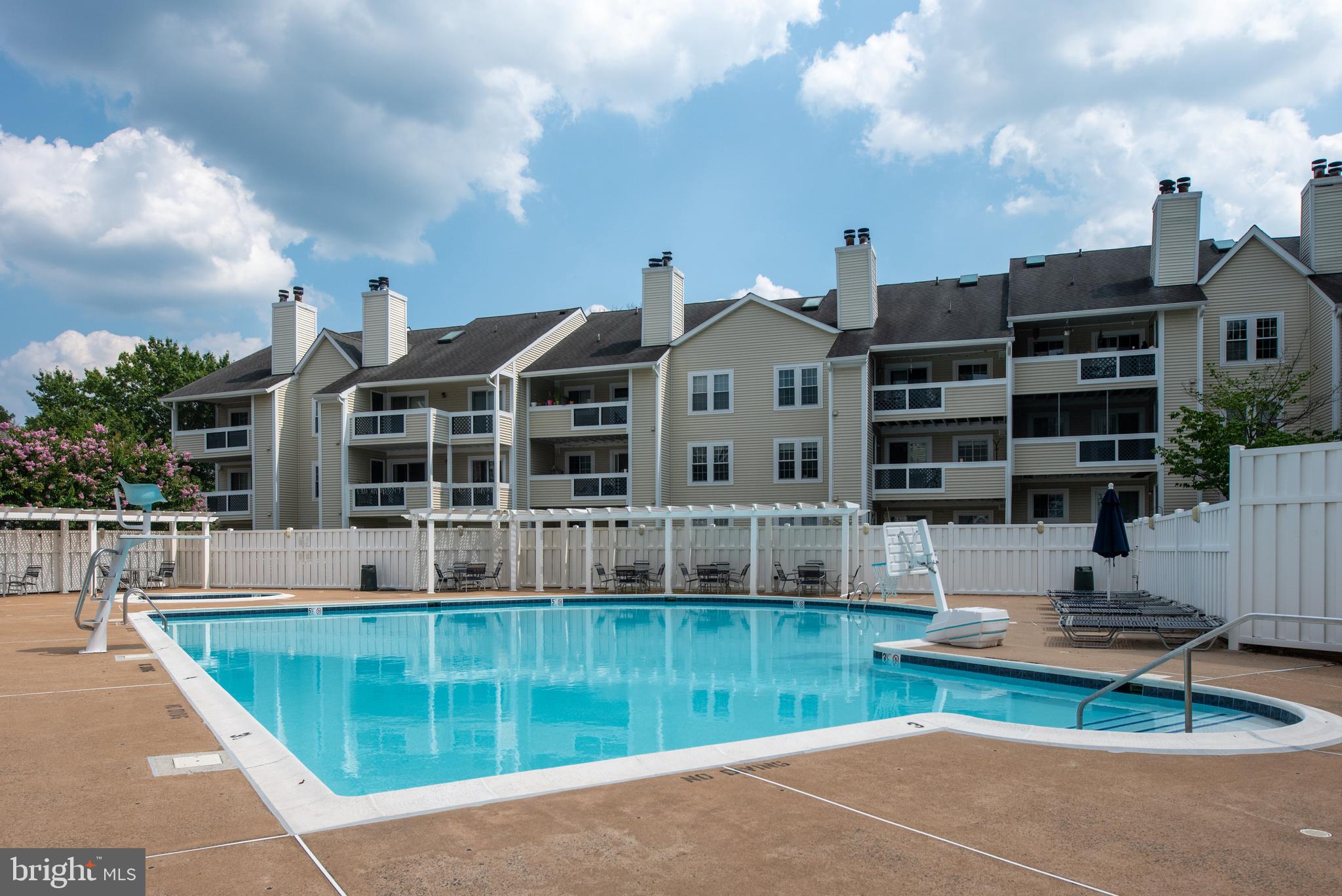 GRAYS POINTE - Residential