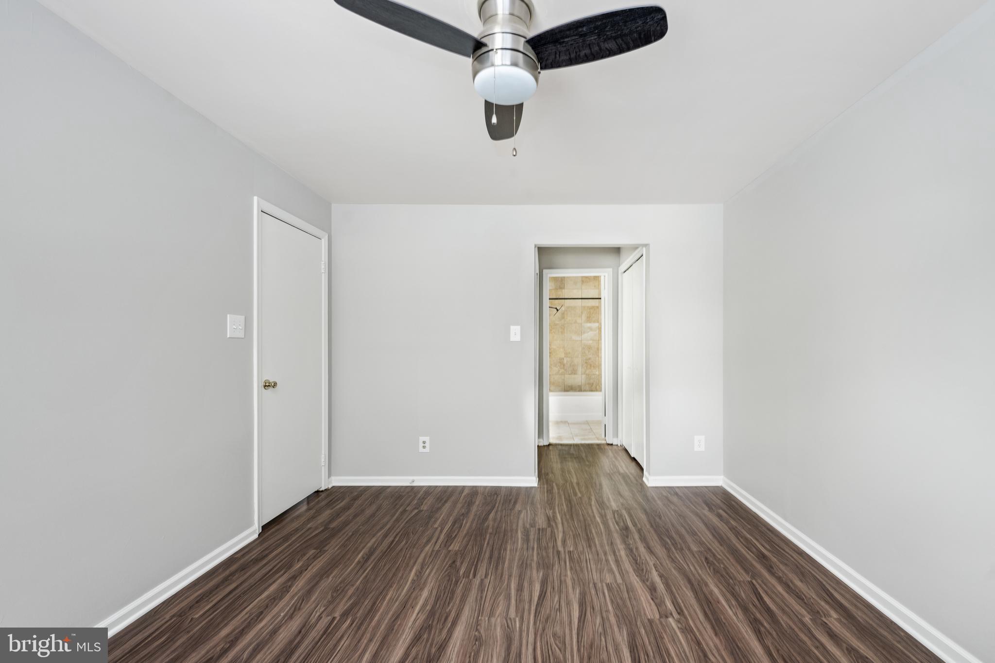 GRAYS POINTE - Residential