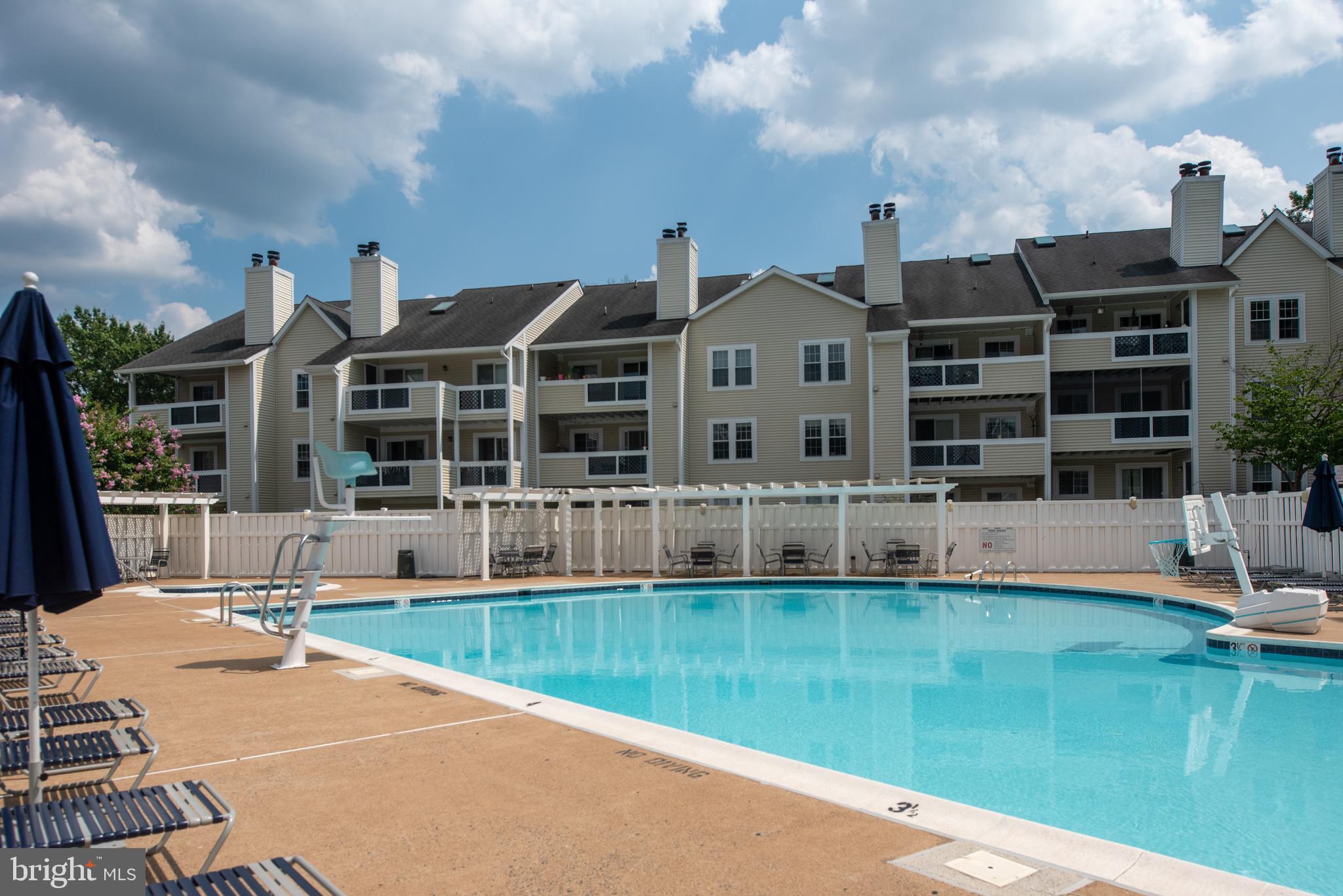 GRAYS POINTE - Residential