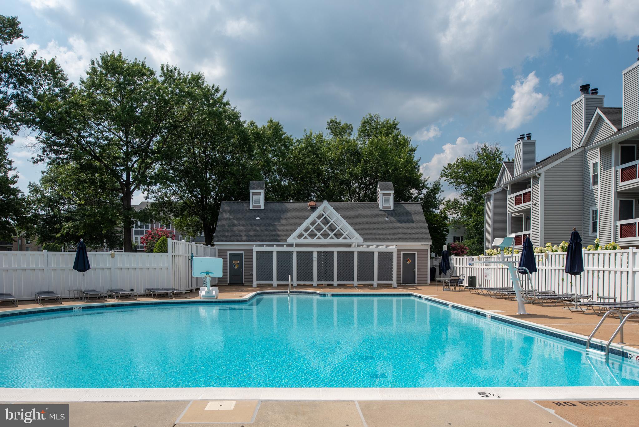 GRAYS POINTE - Residential