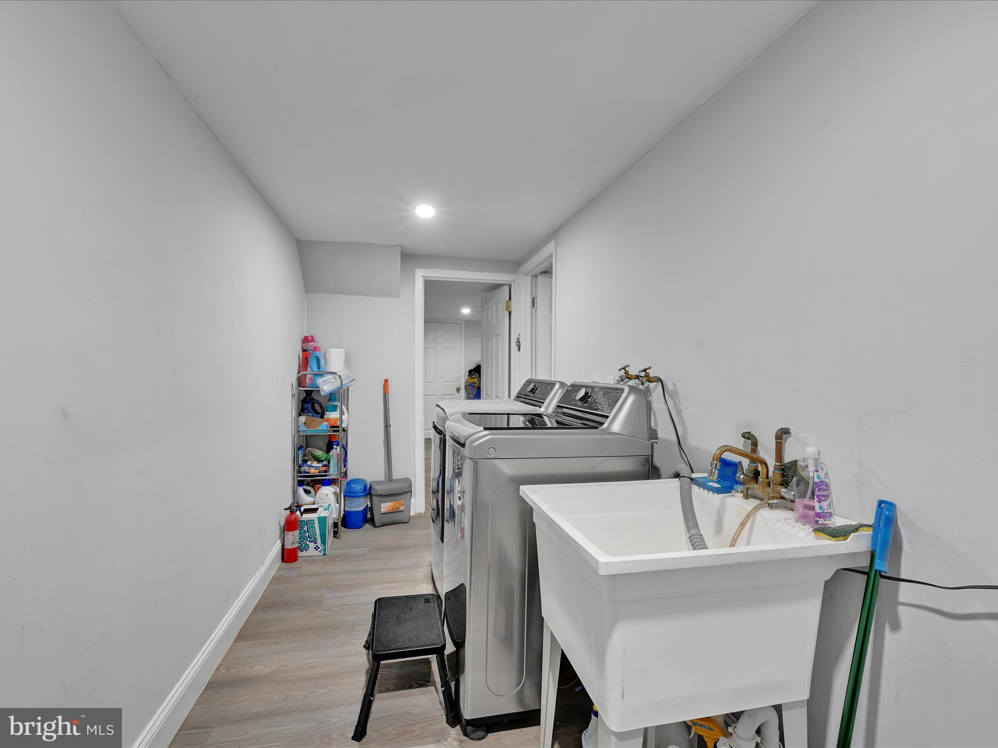 LANSDOWNE - Residential