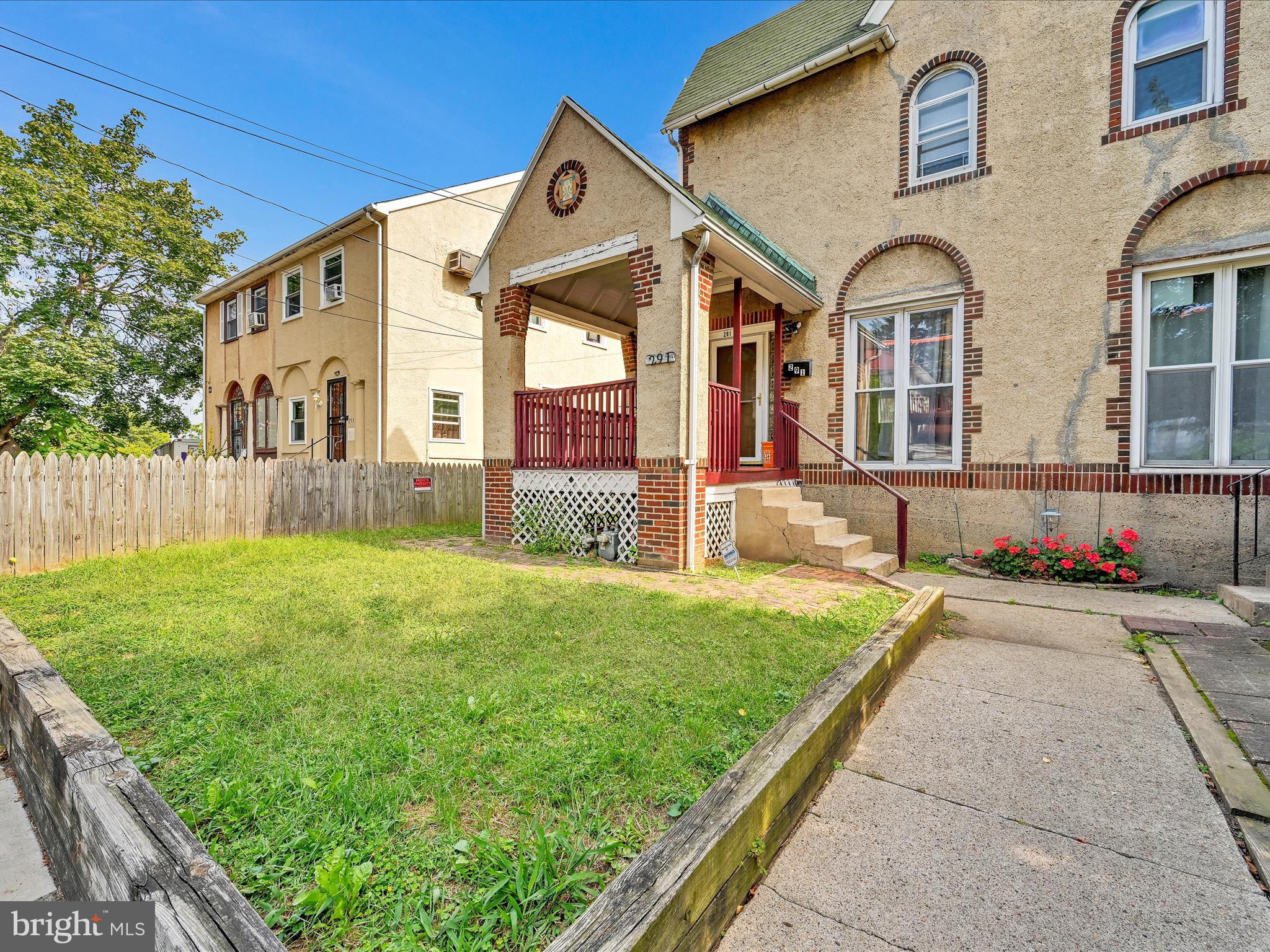 LANSDOWNE - Residential