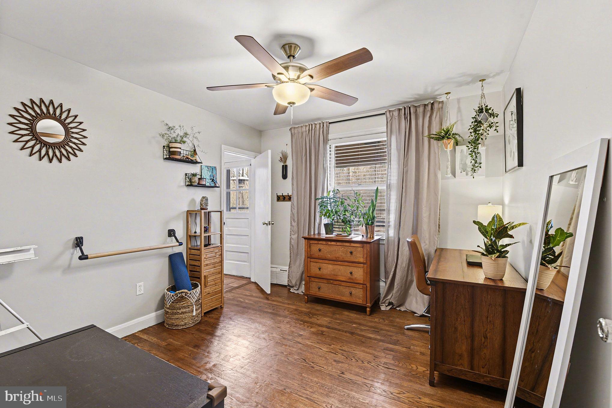 PERRY HALL - Residential