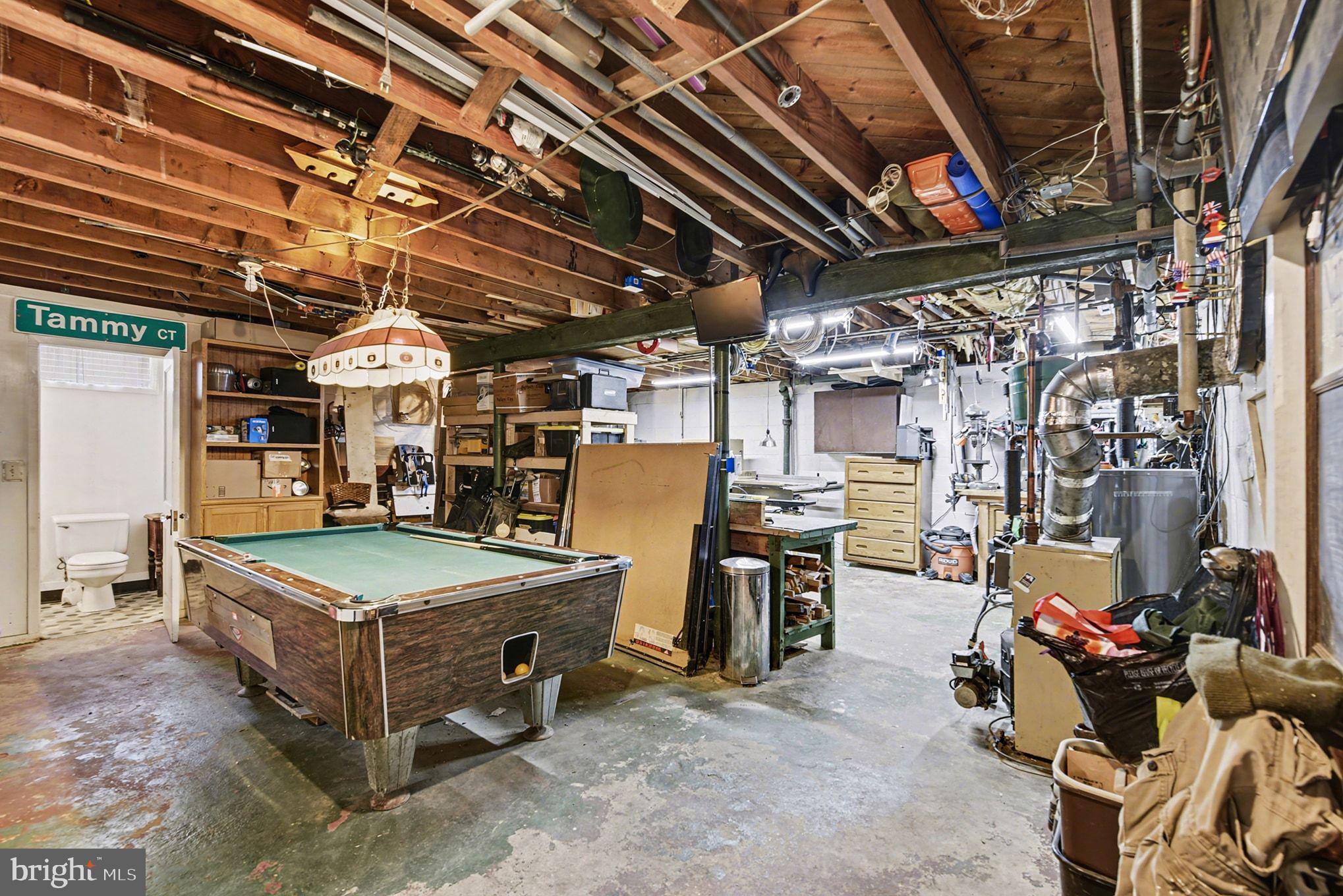 PERRY HALL - Residential