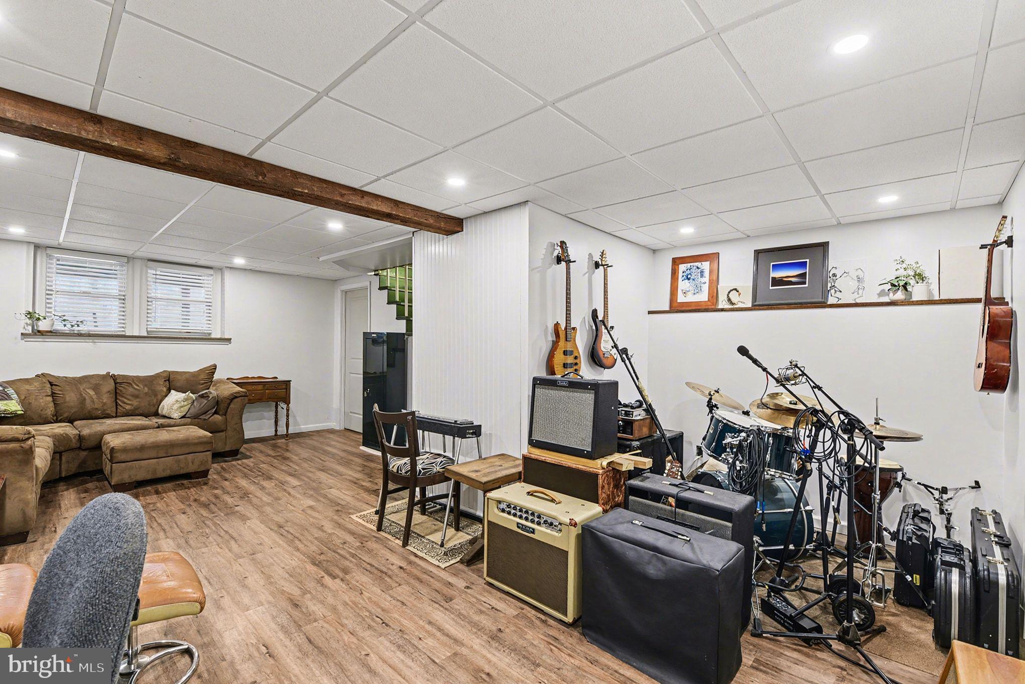 PERRY HALL - Residential