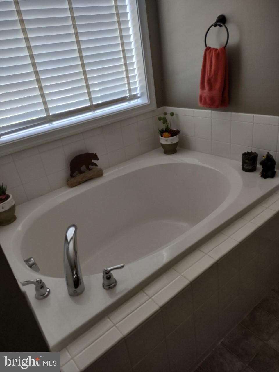 CARRIAGE HILL - Residential