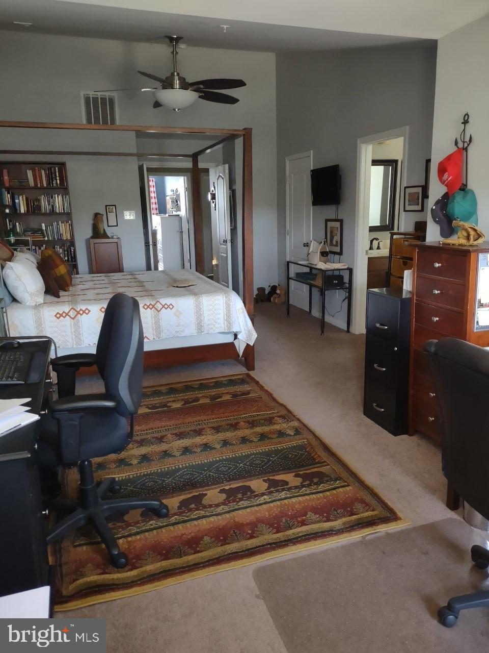 CARRIAGE HILL - Residential