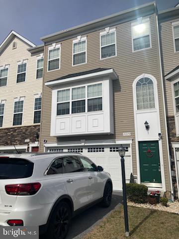 CARRIAGE HILL - Residential