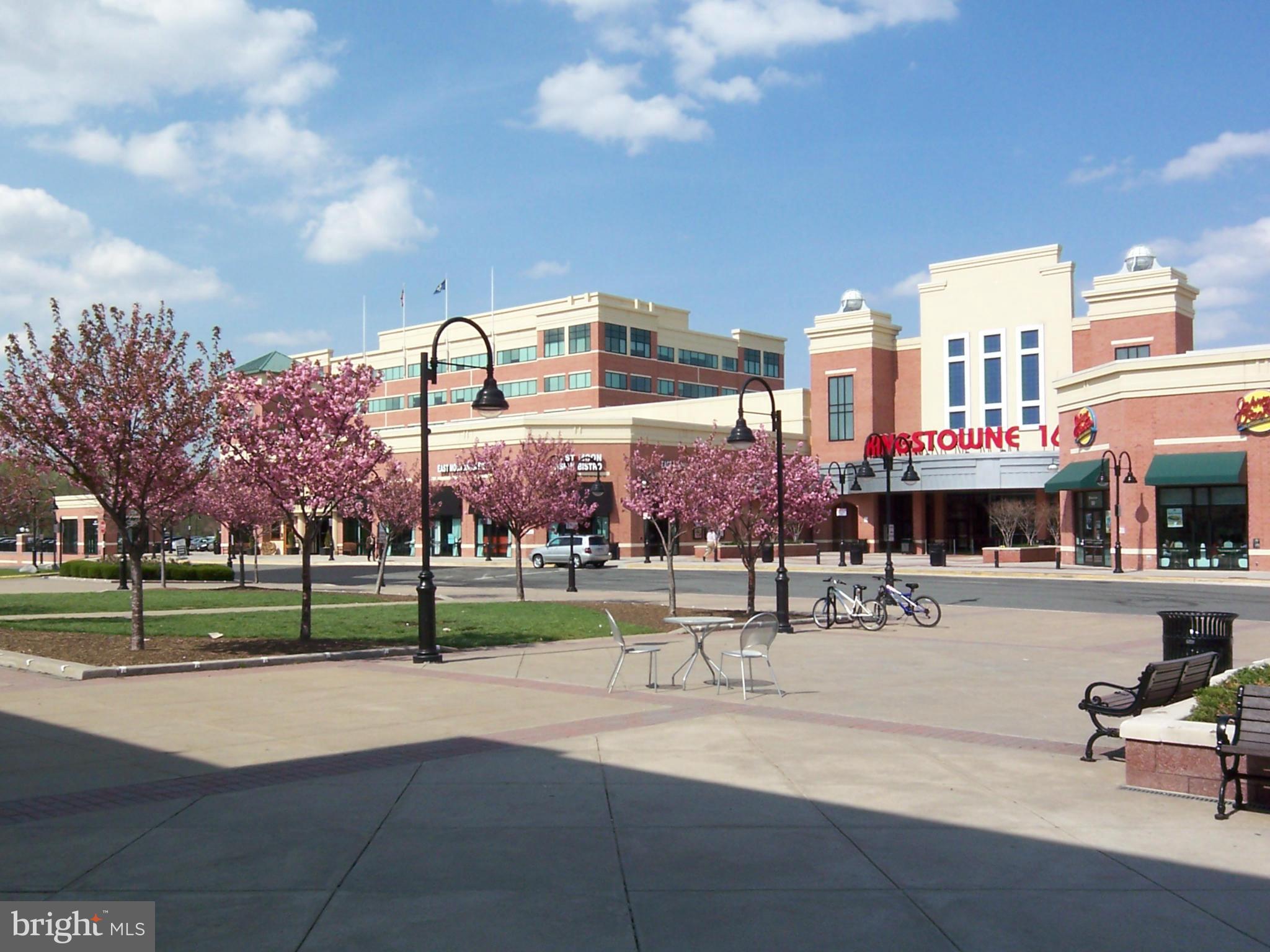 KINGSTOWNE - Residential