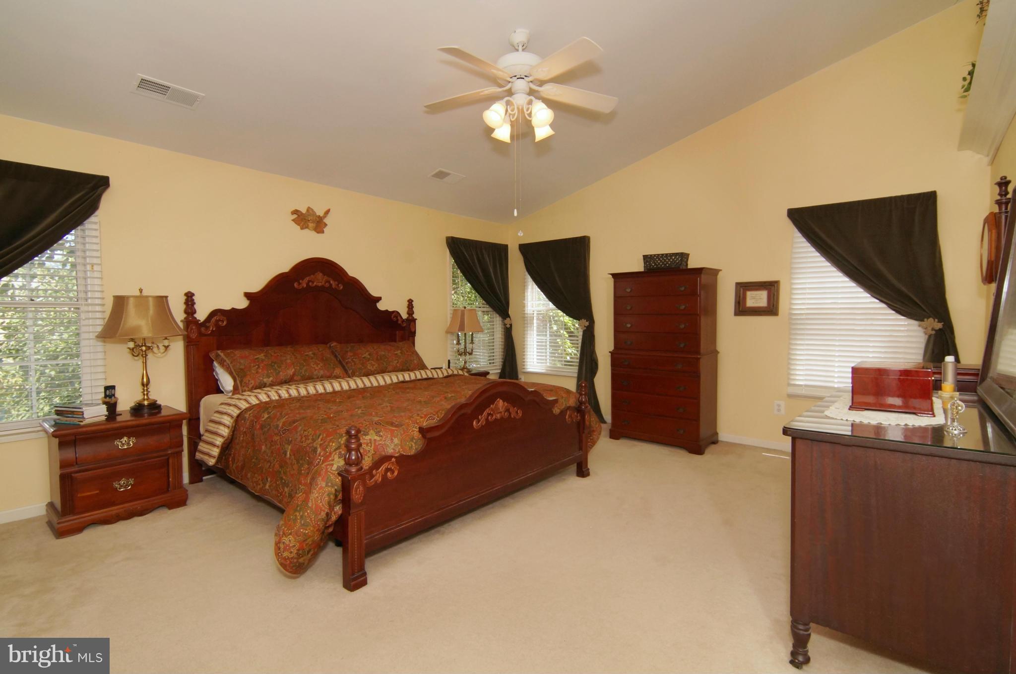 KINGSTOWNE - Residential