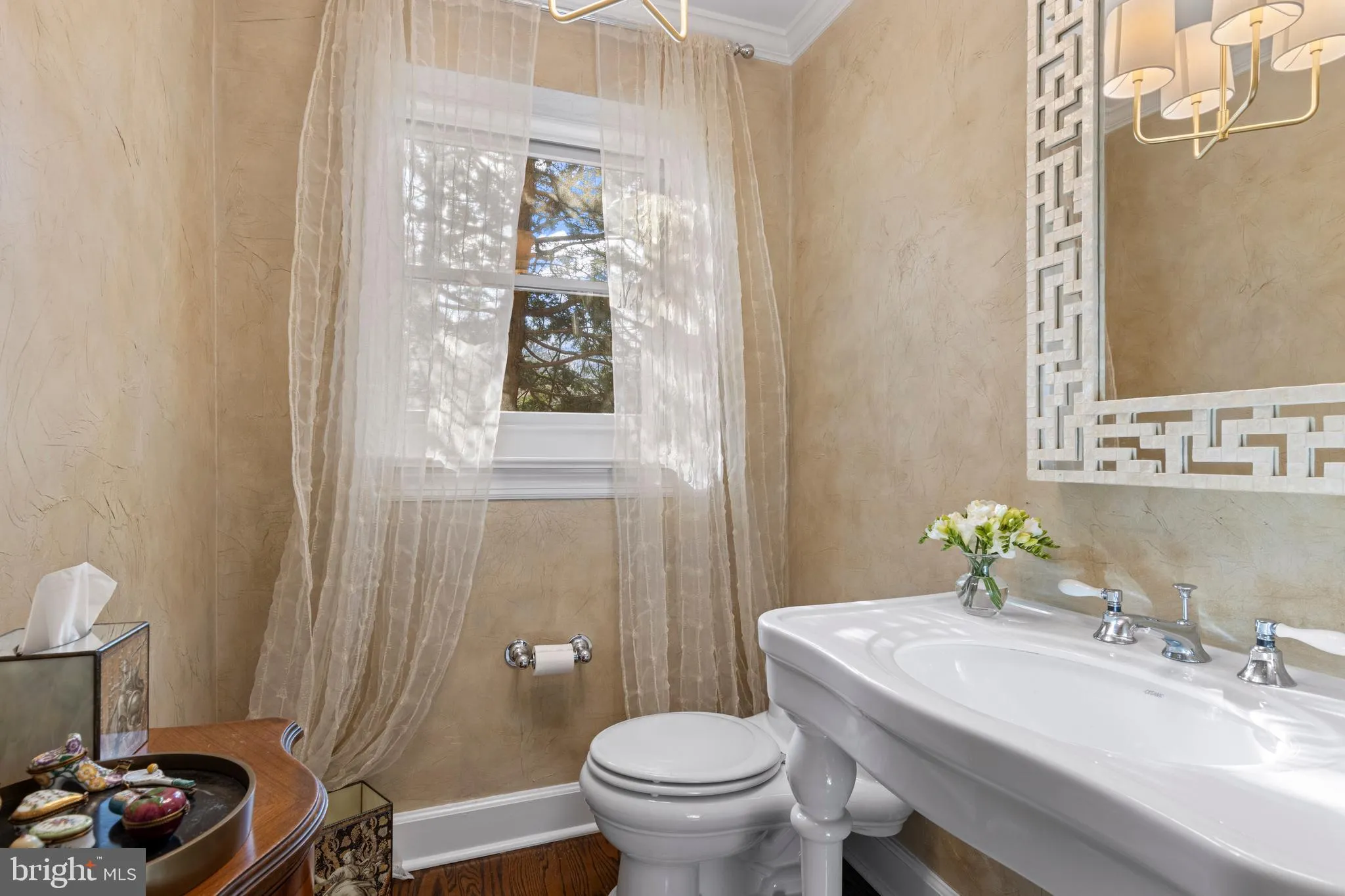 Villanova, Pennsylvania 19085, United States, 4 Bedrooms Bedrooms, ,4 BathroomsBathrooms,Residential,Pending,2199