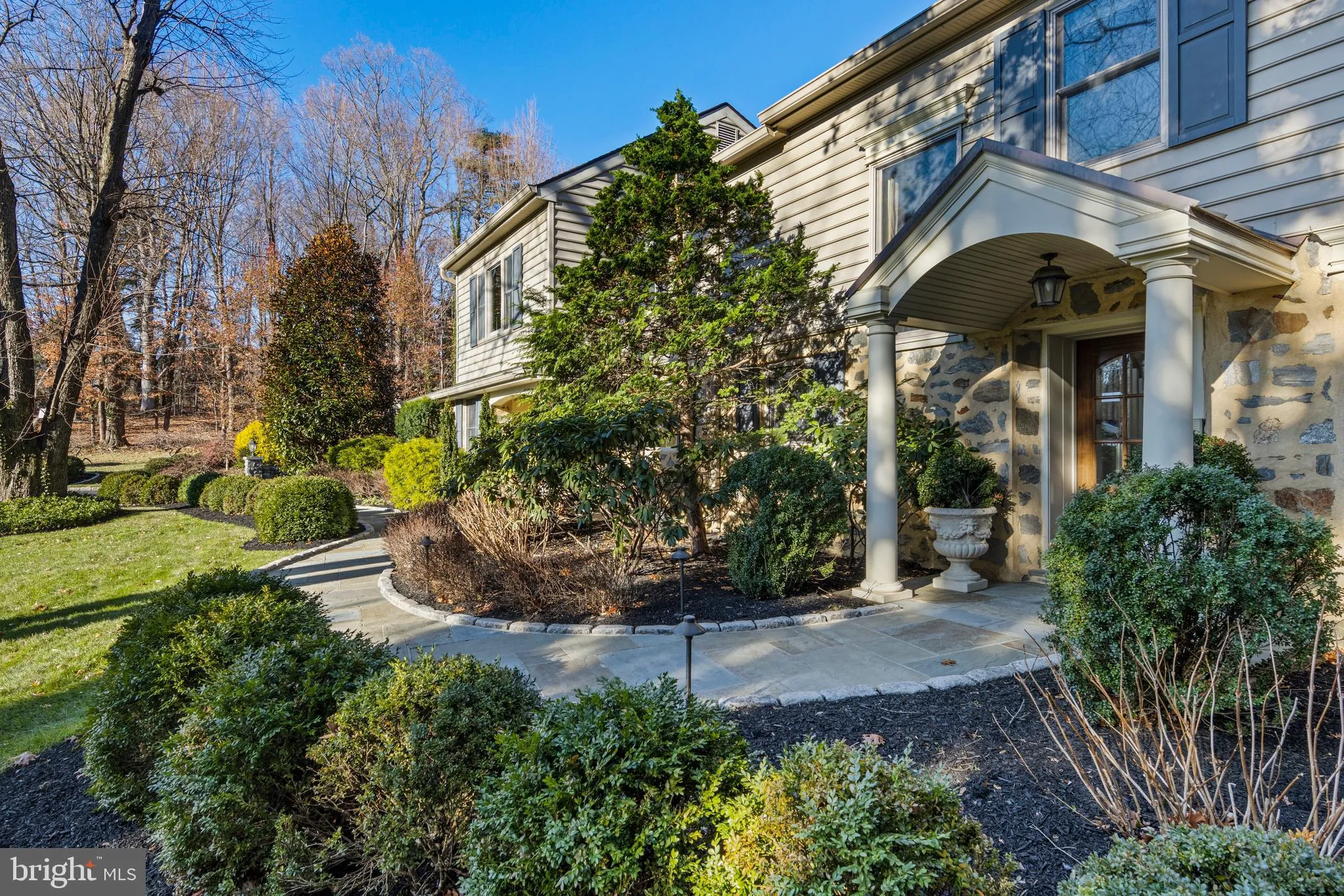 Villanova, Pennsylvania 19085, United States, 4 Bedrooms Bedrooms, ,4 BathroomsBathrooms,Residential,Pending,2199