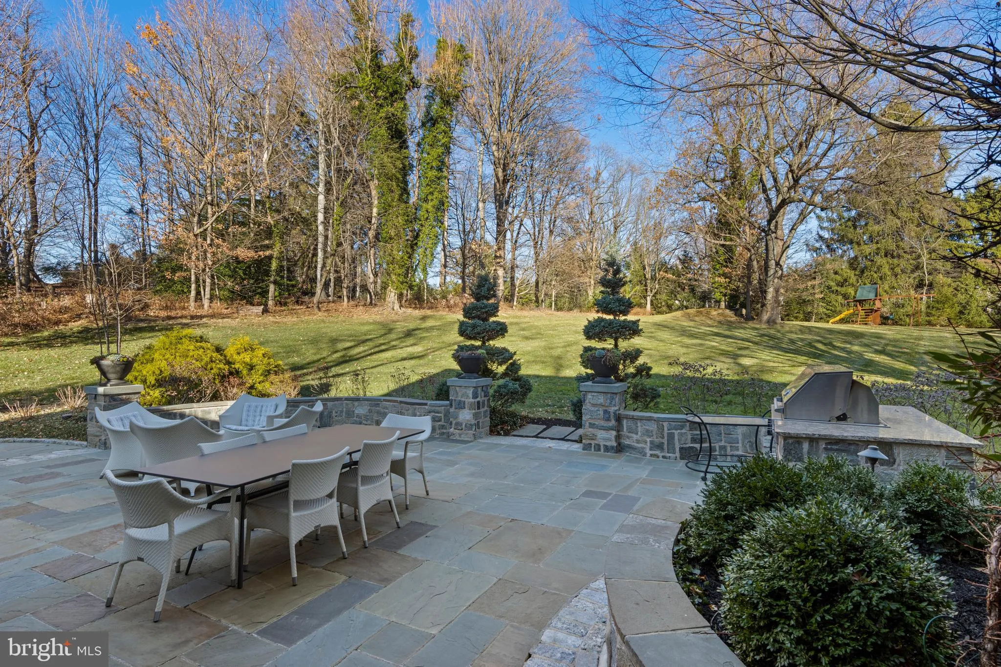 Villanova, Pennsylvania 19085, United States, 4 Bedrooms Bedrooms, ,4 BathroomsBathrooms,Residential,Pending,2199