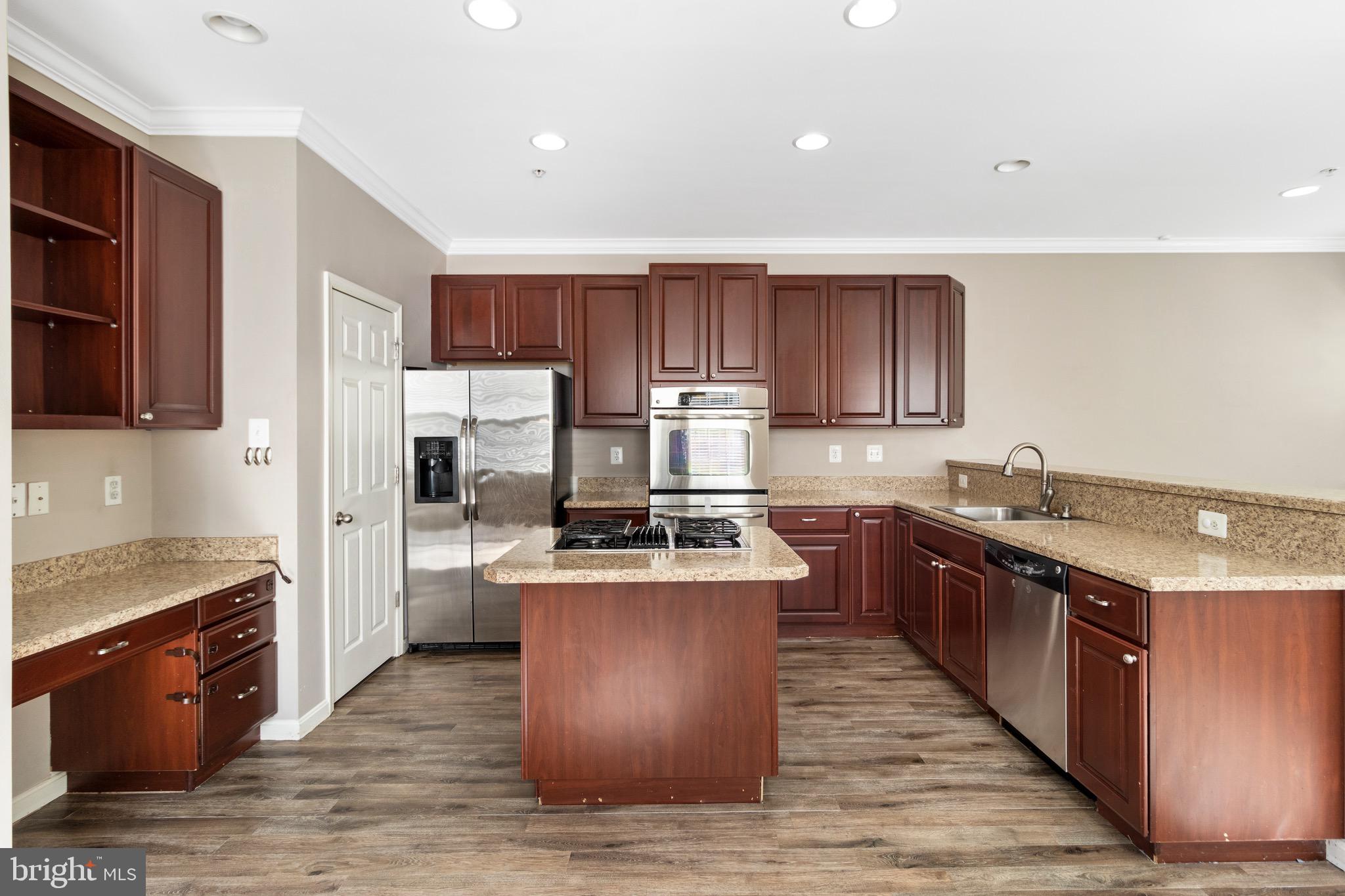 CLEMENTS WOODS - Residential