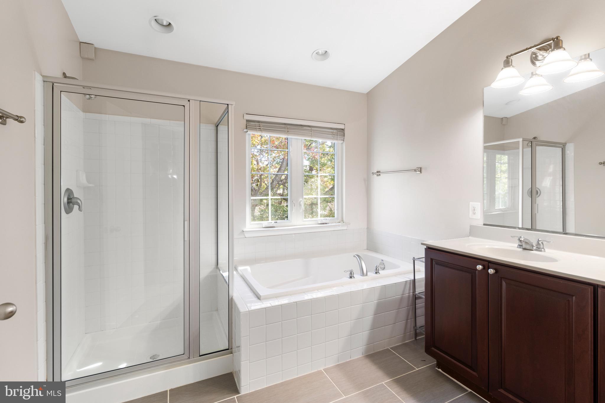 CLEMENTS WOODS - Residential