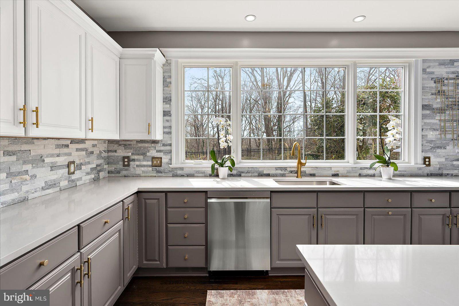 SHORE ACRES - Residential