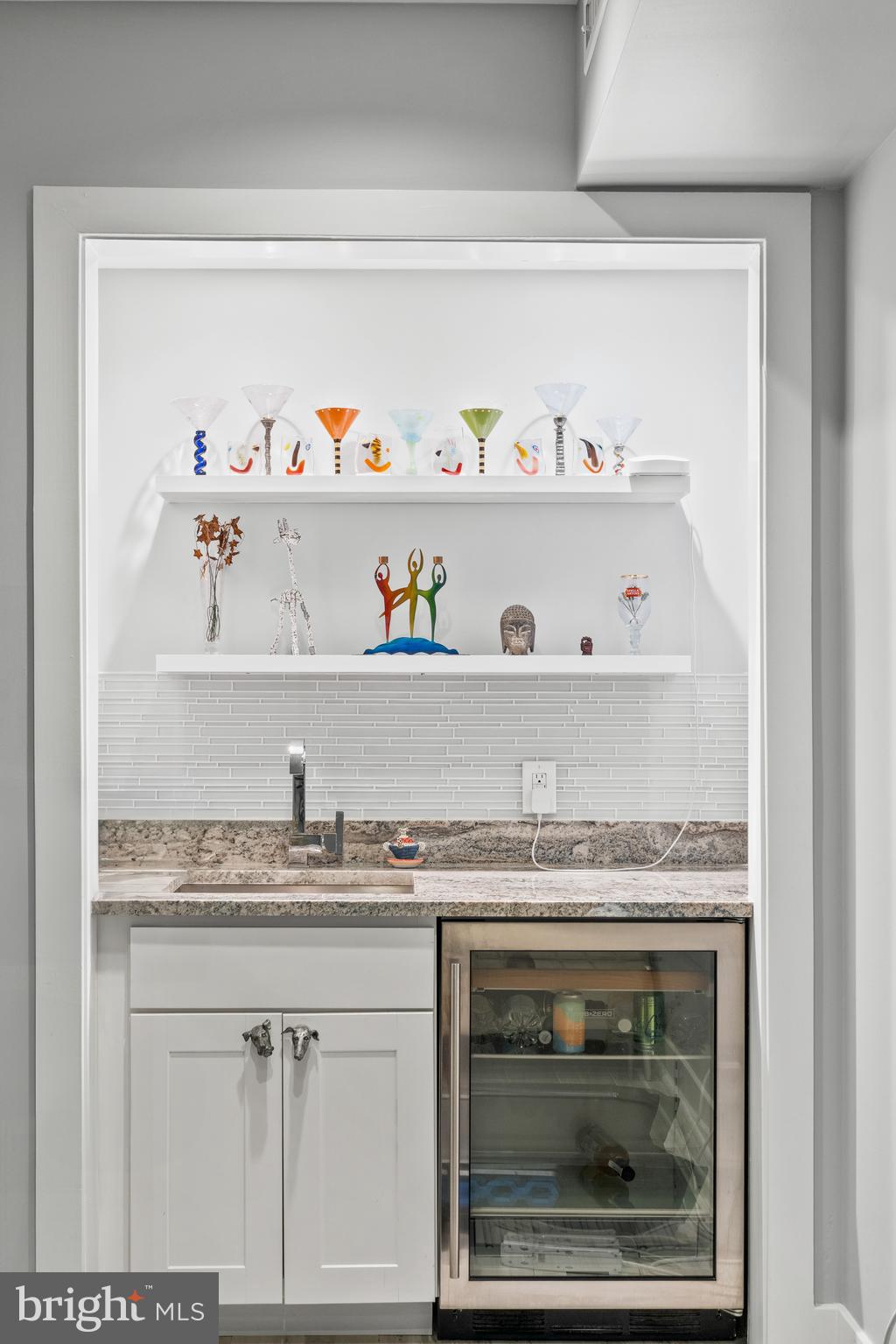 BELLA VISTA - Residential