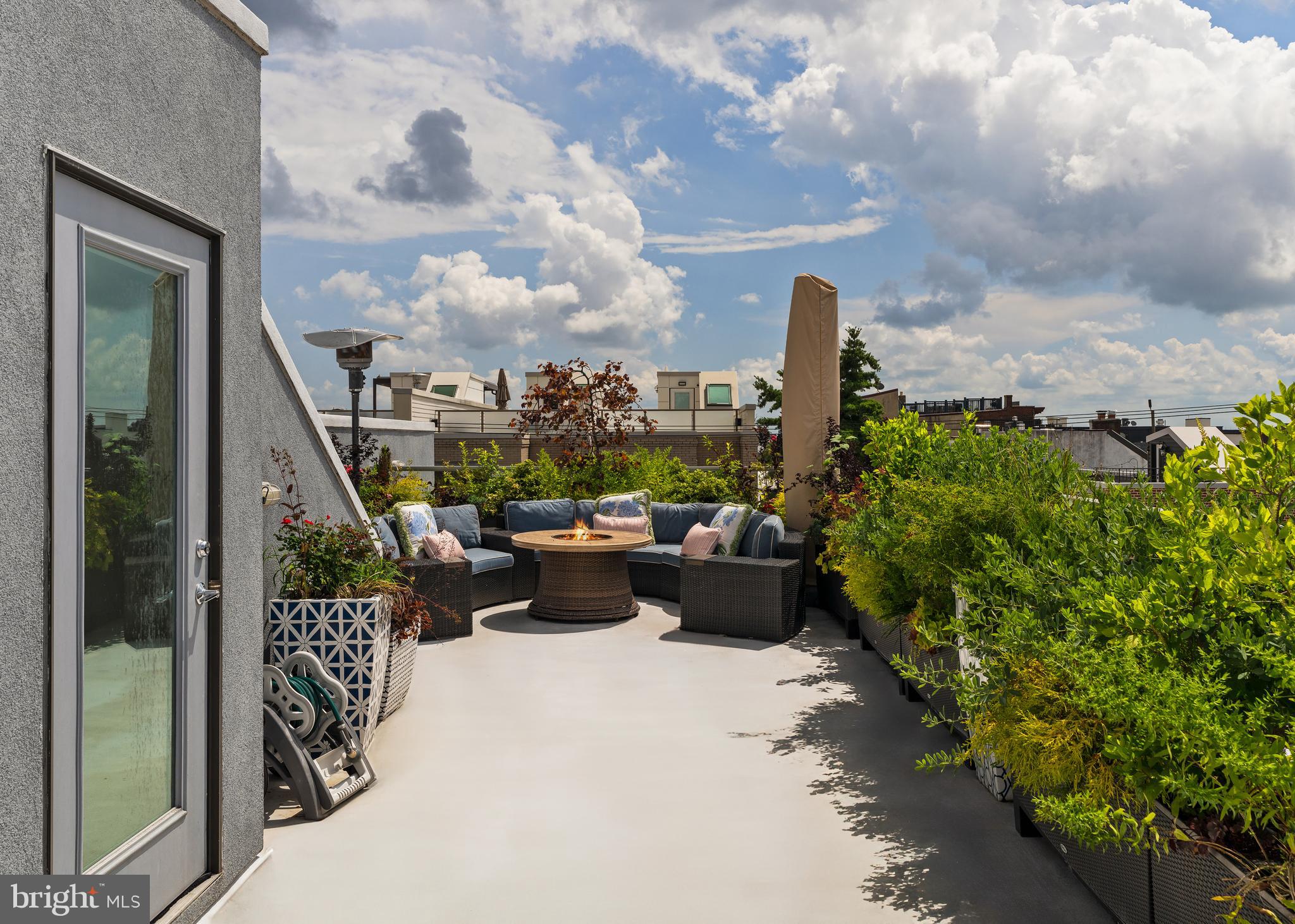 BELLA VISTA - Residential