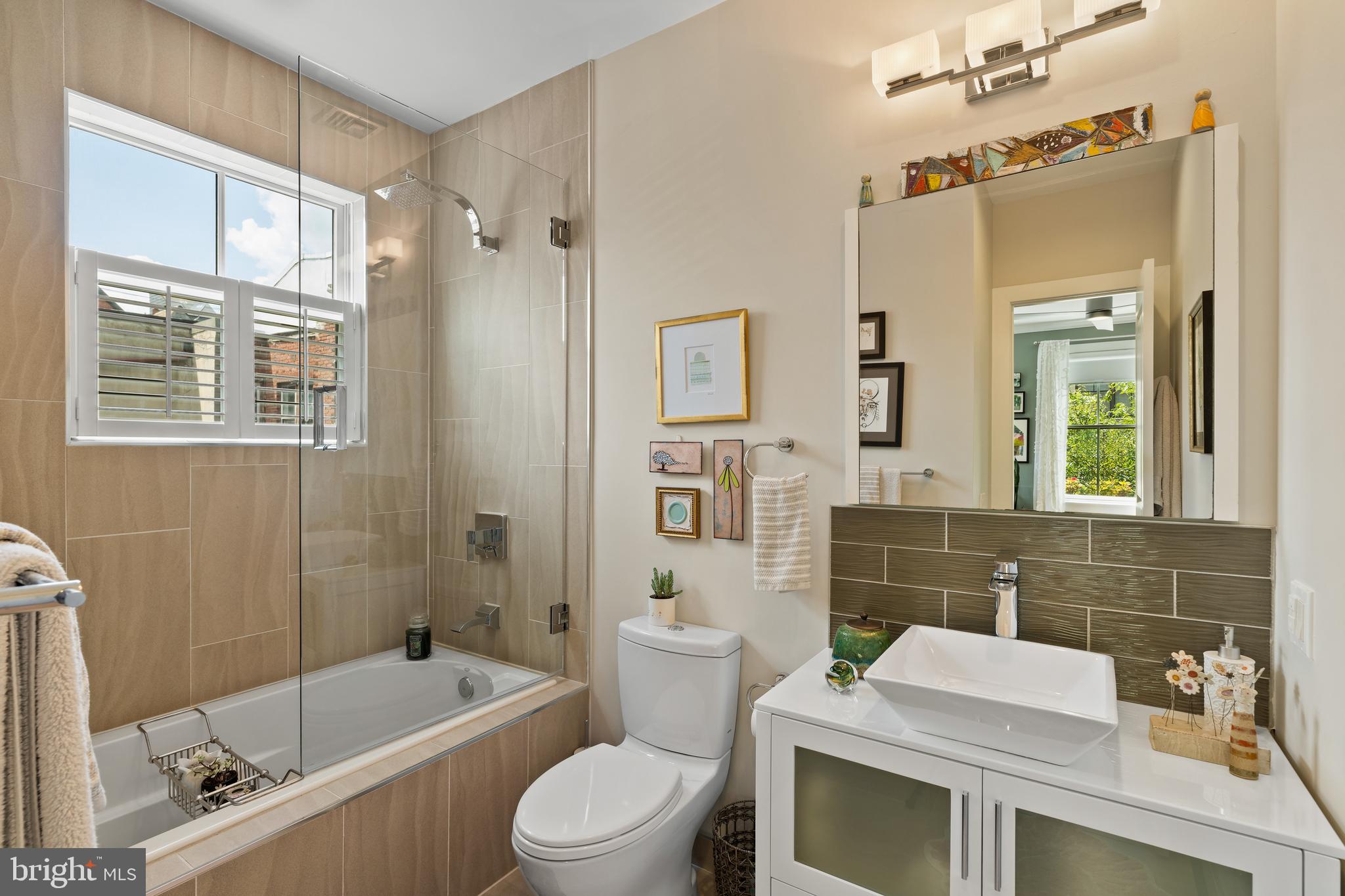 BELLA VISTA - Residential