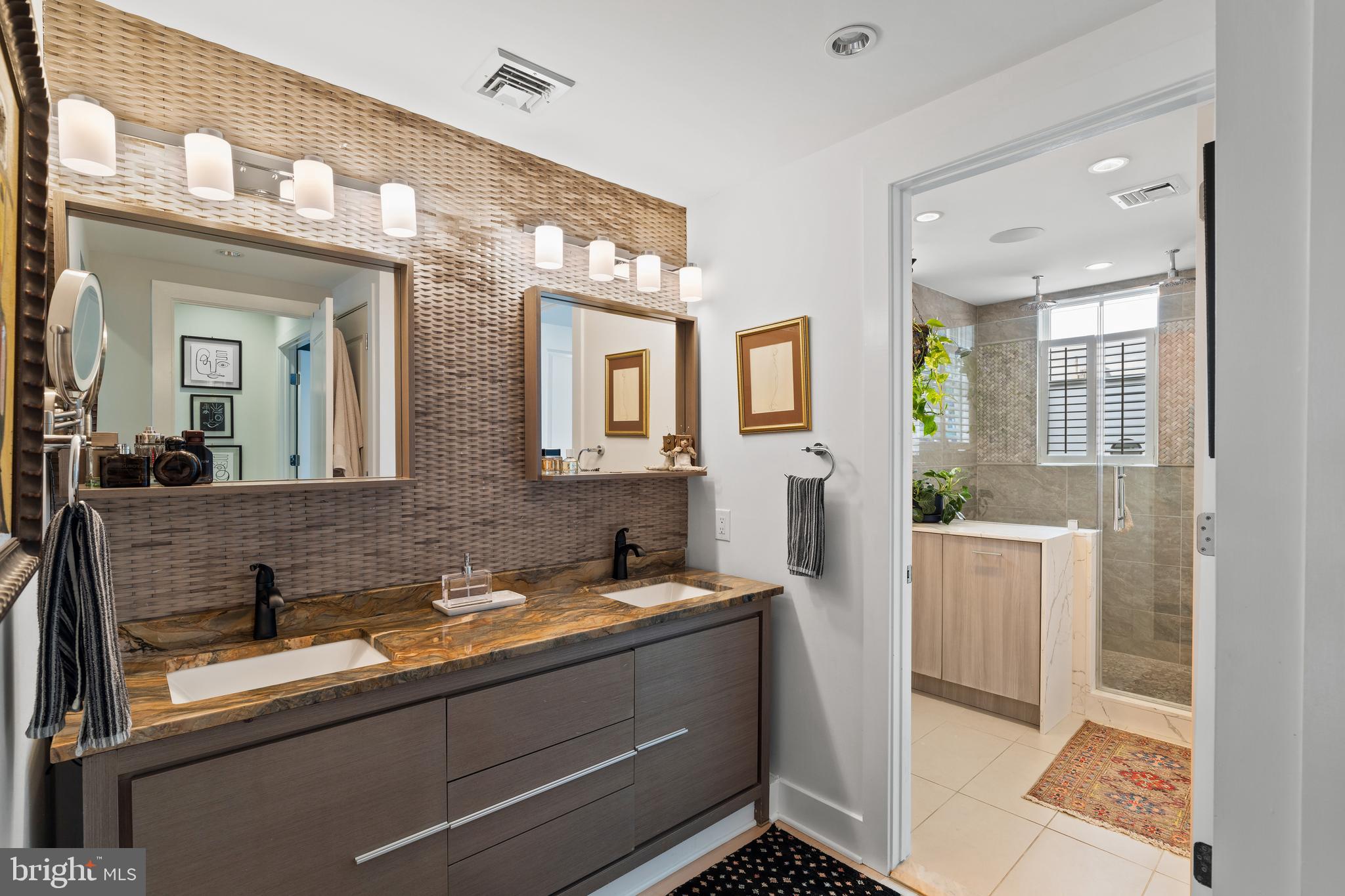 BELLA VISTA - Residential