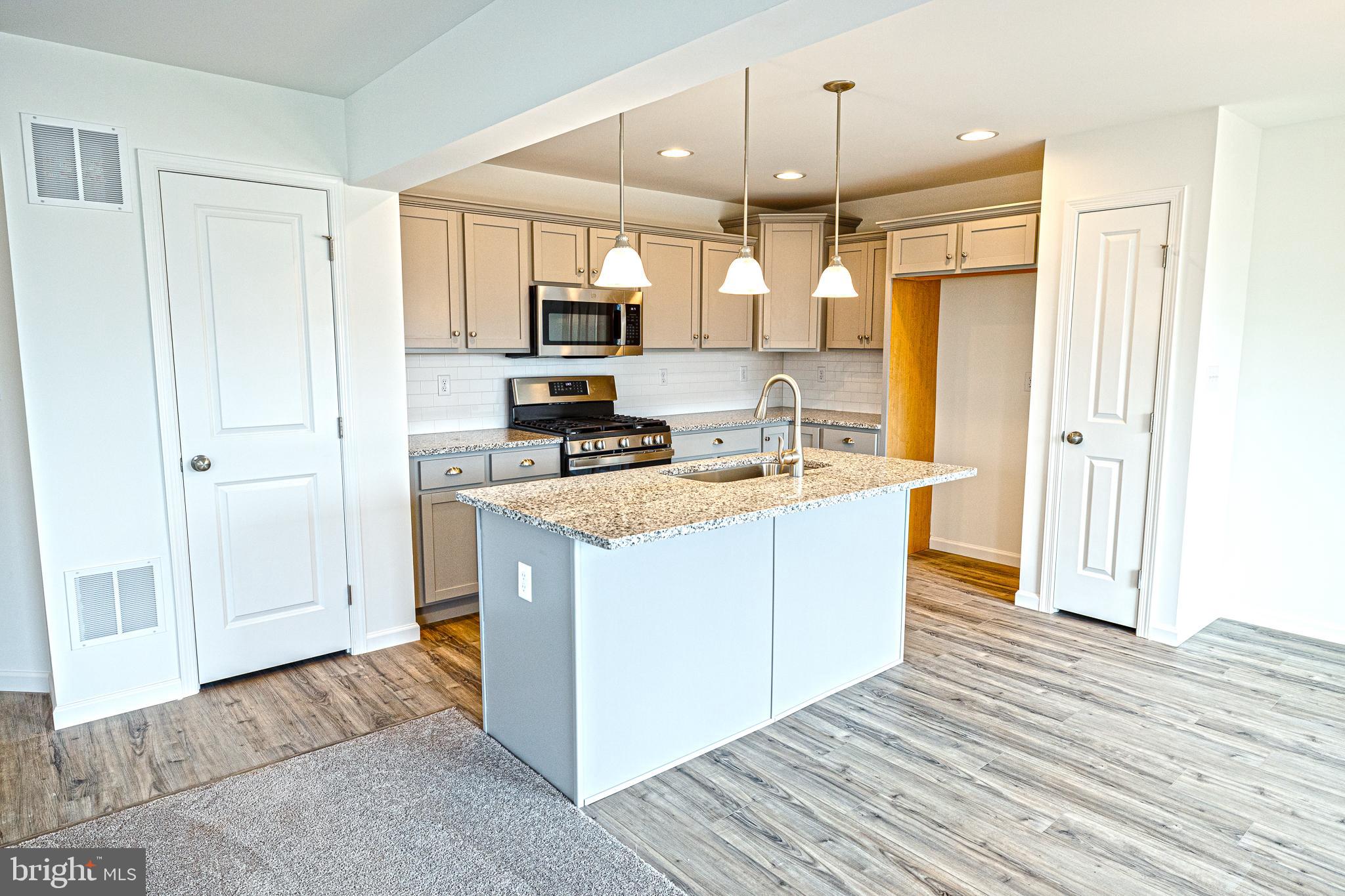 SHADY LANE ESTATES - Residential