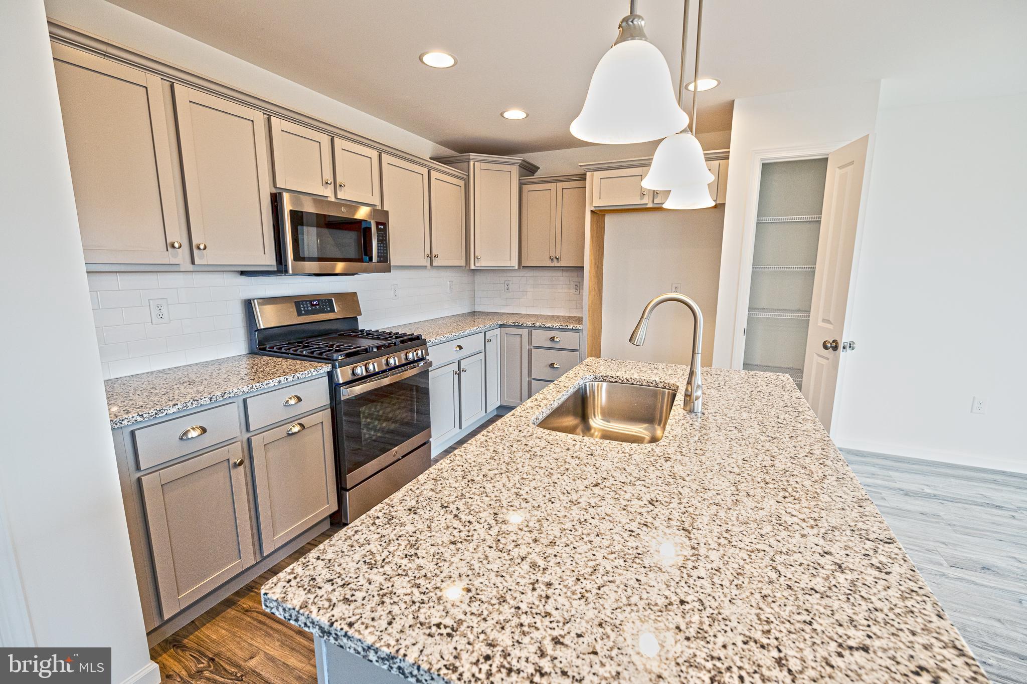 SHADY LANE ESTATES - Residential