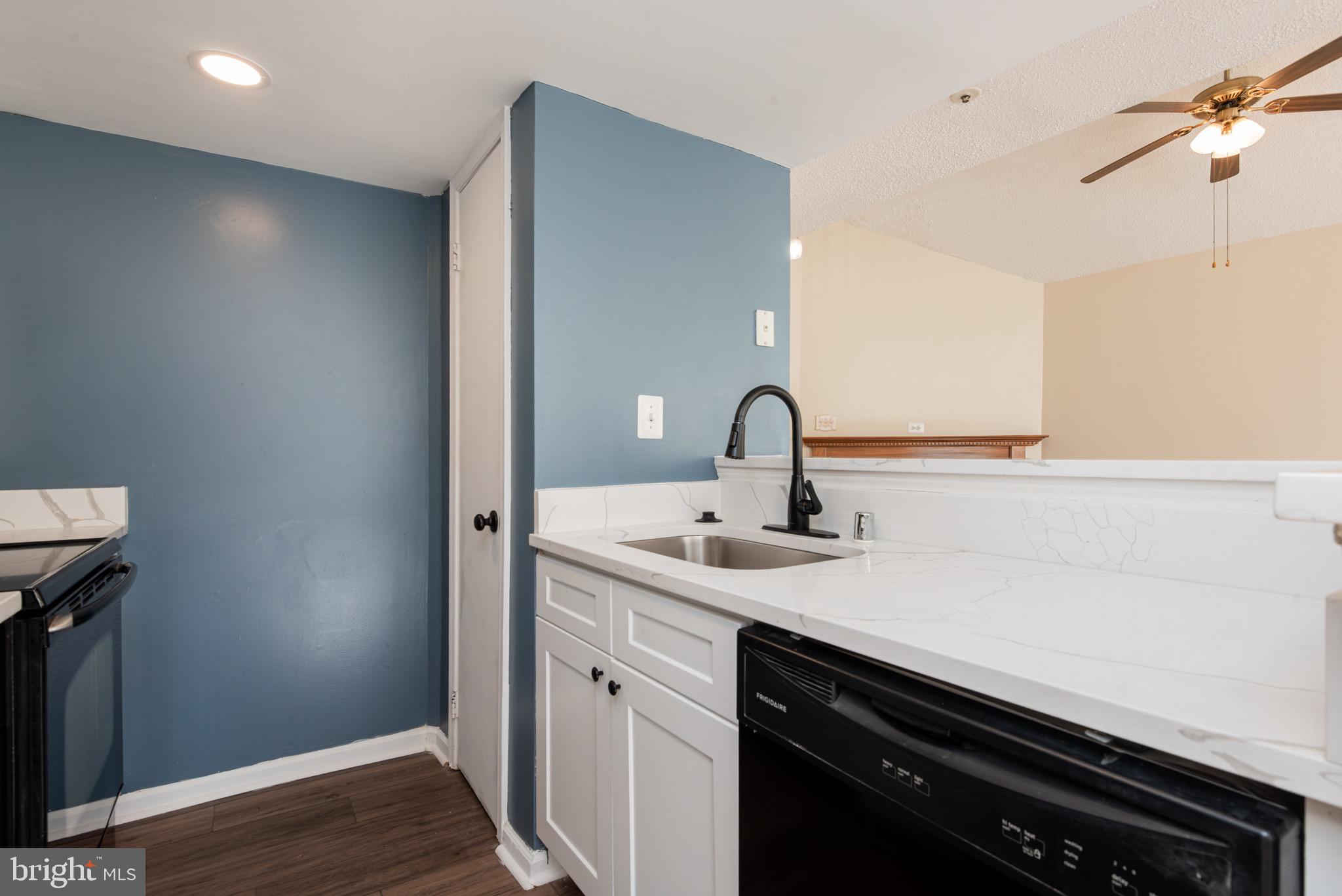 THE VISTAS - Residential