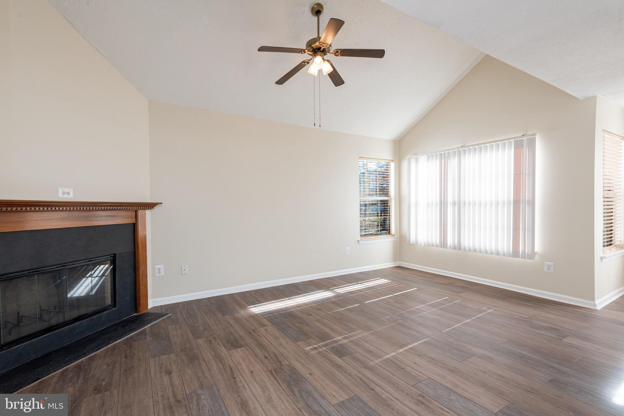 THE VISTAS - Residential