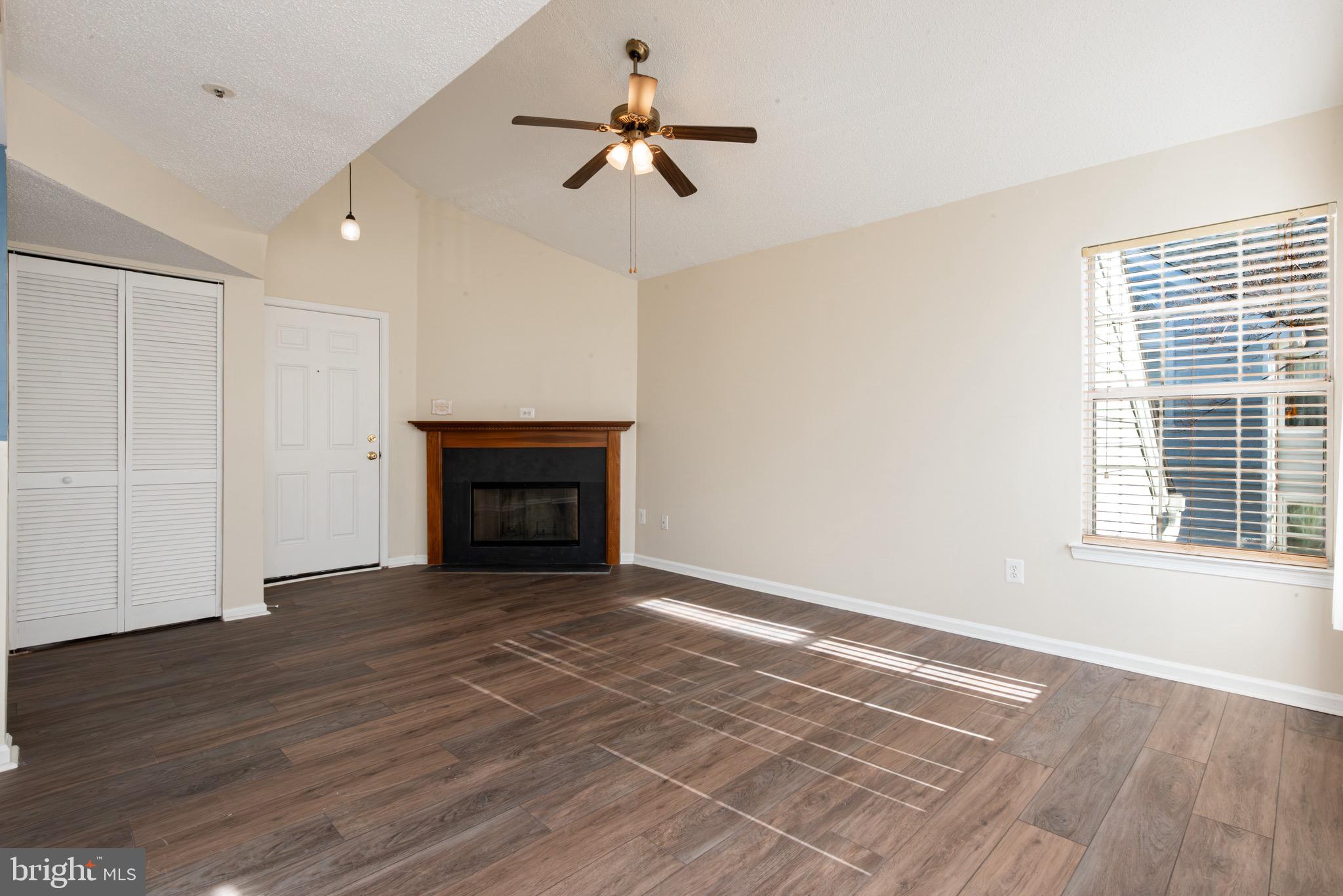 THE VISTAS - Residential