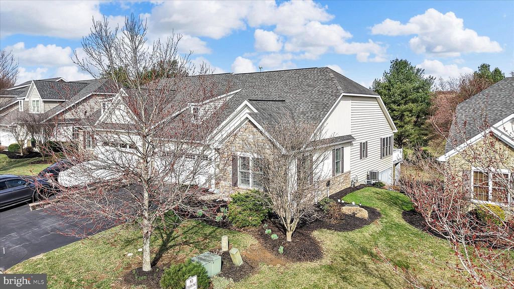 Photo of 112 Sawgrass Drive, MILLERSVILLE, PA 17551 (MLS # PALA2088238)