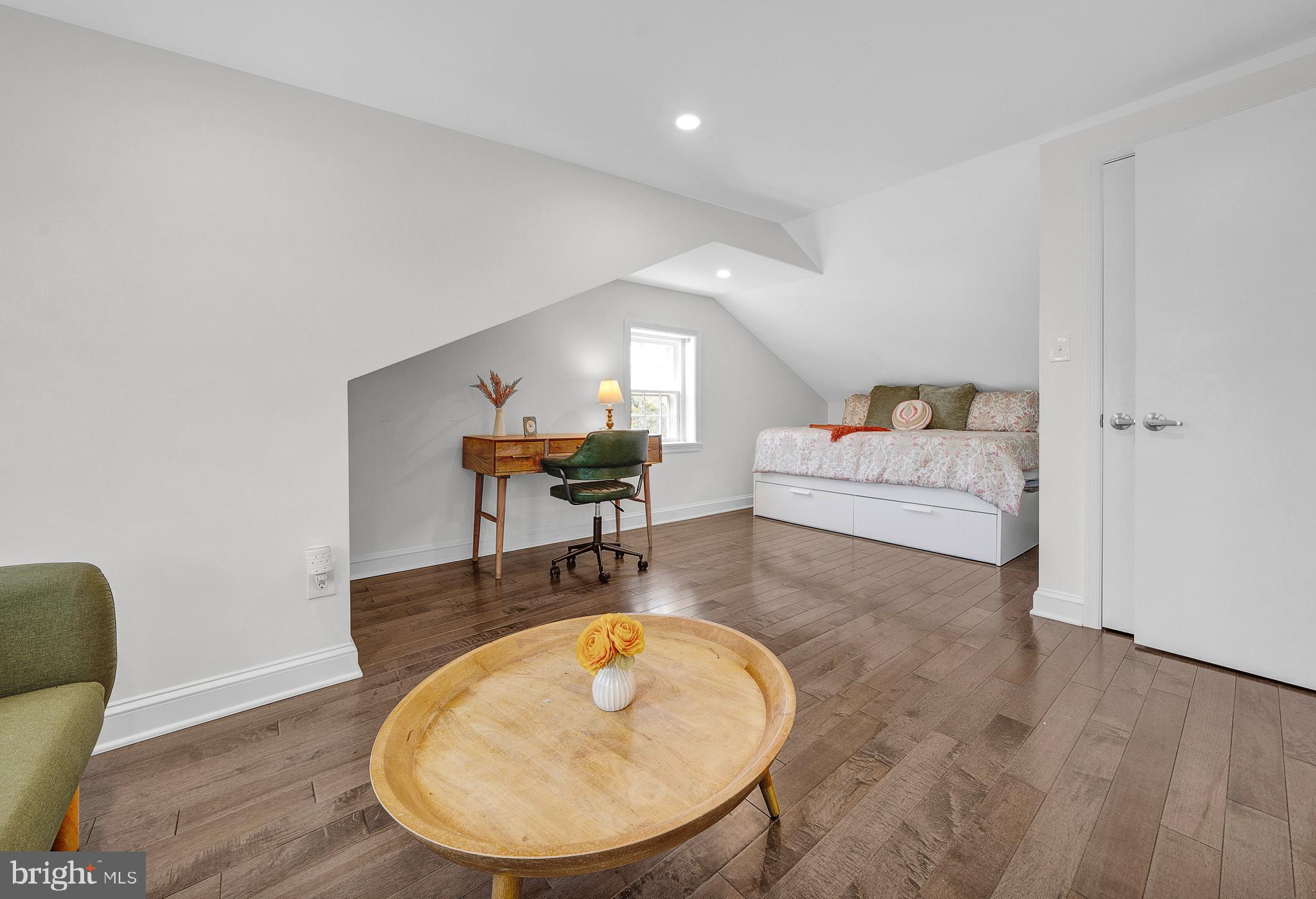 ELLIGER PARK - Residential