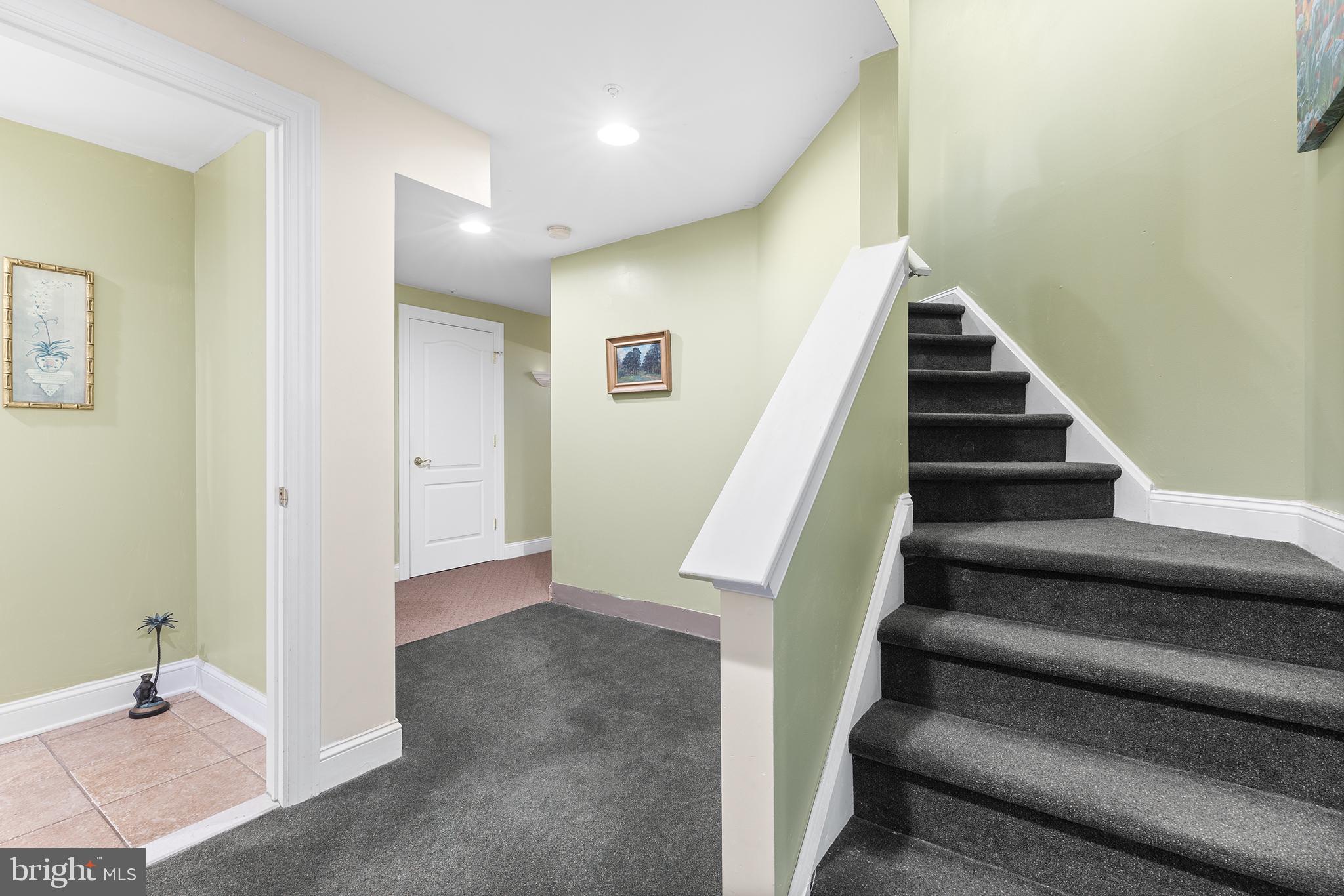 SPRINGTON PT ESTS - Residential