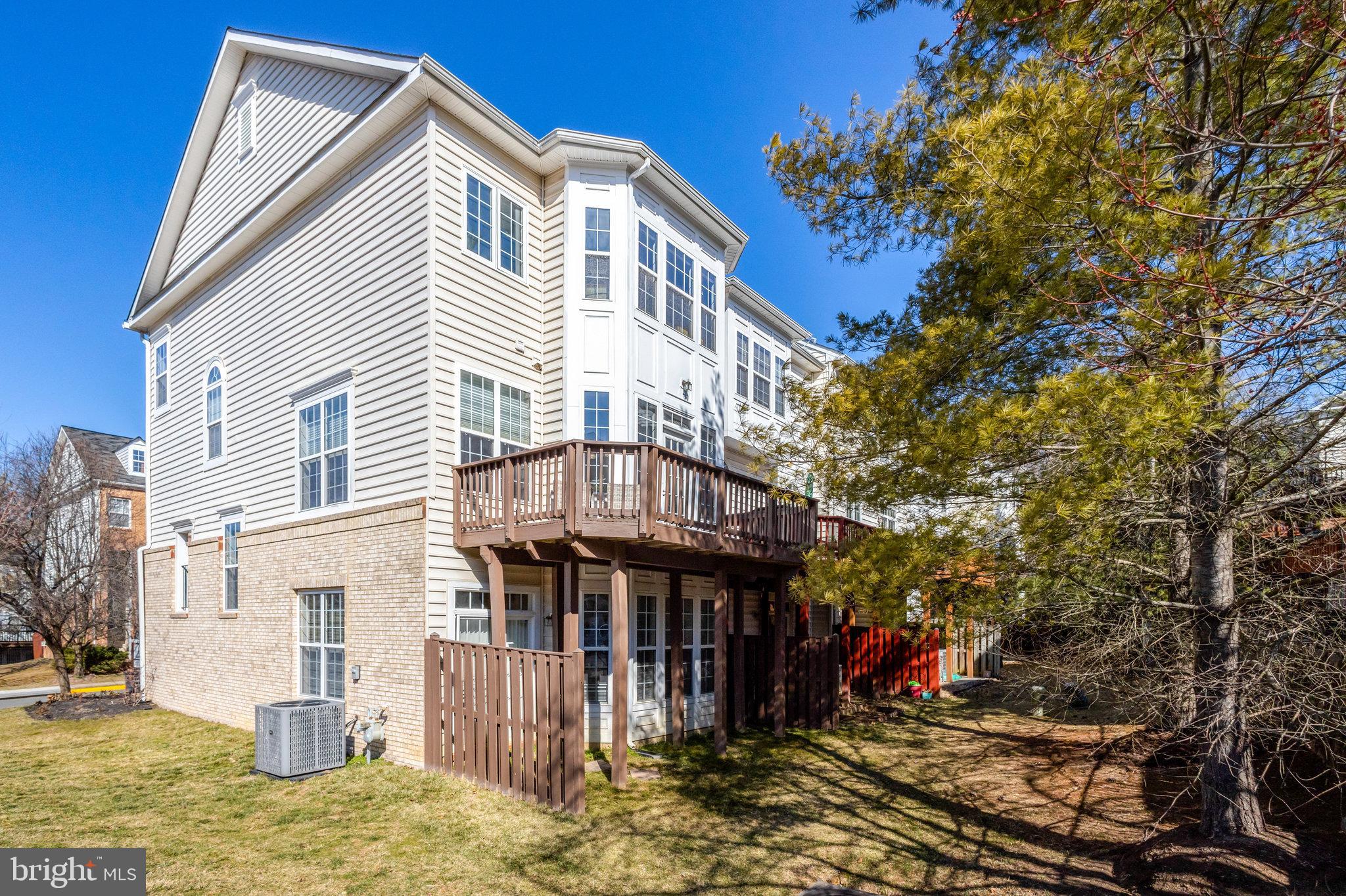 HAWTHORNE - Residential