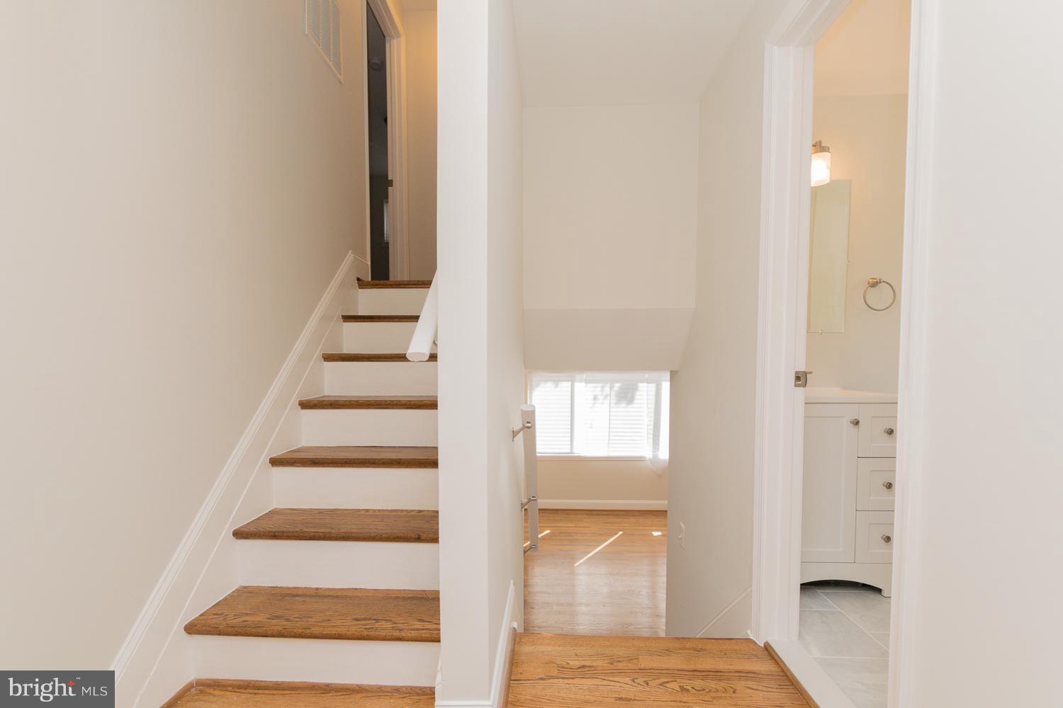 HOLLY PARK - Residential