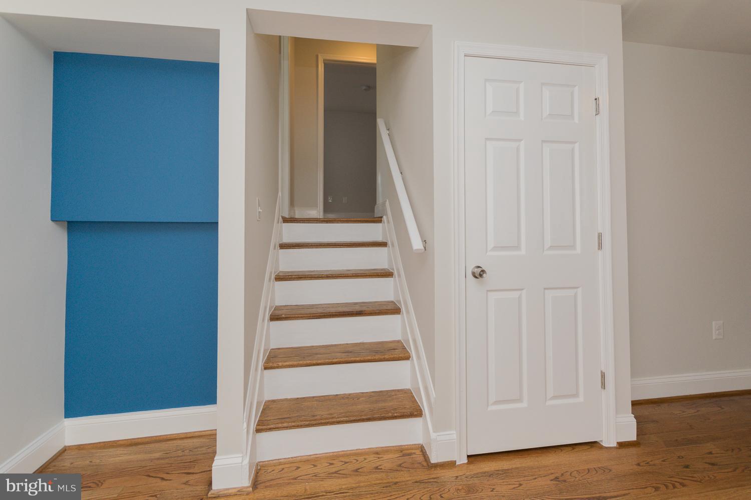 HOLLY PARK - Residential