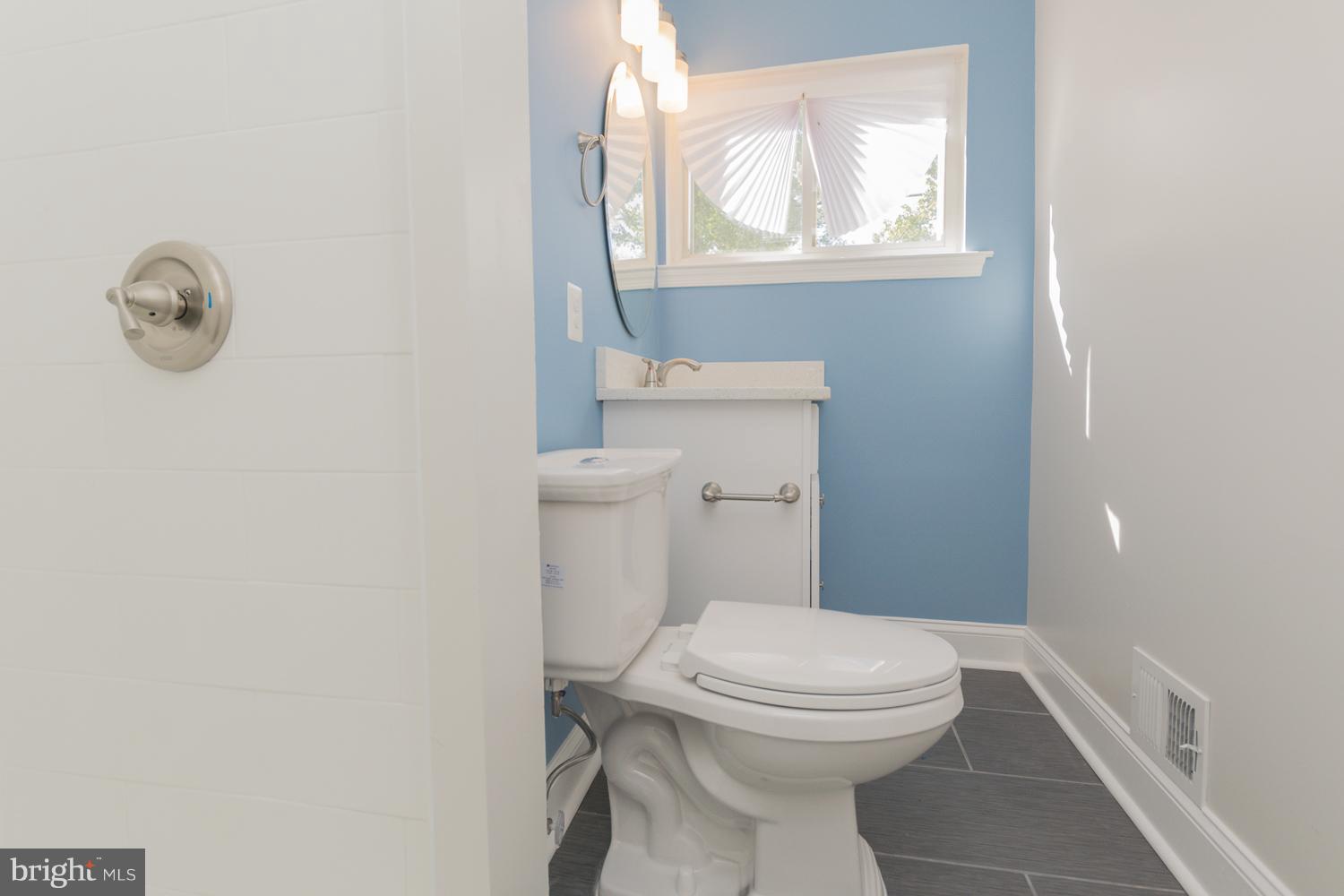 HOLLY PARK - Residential