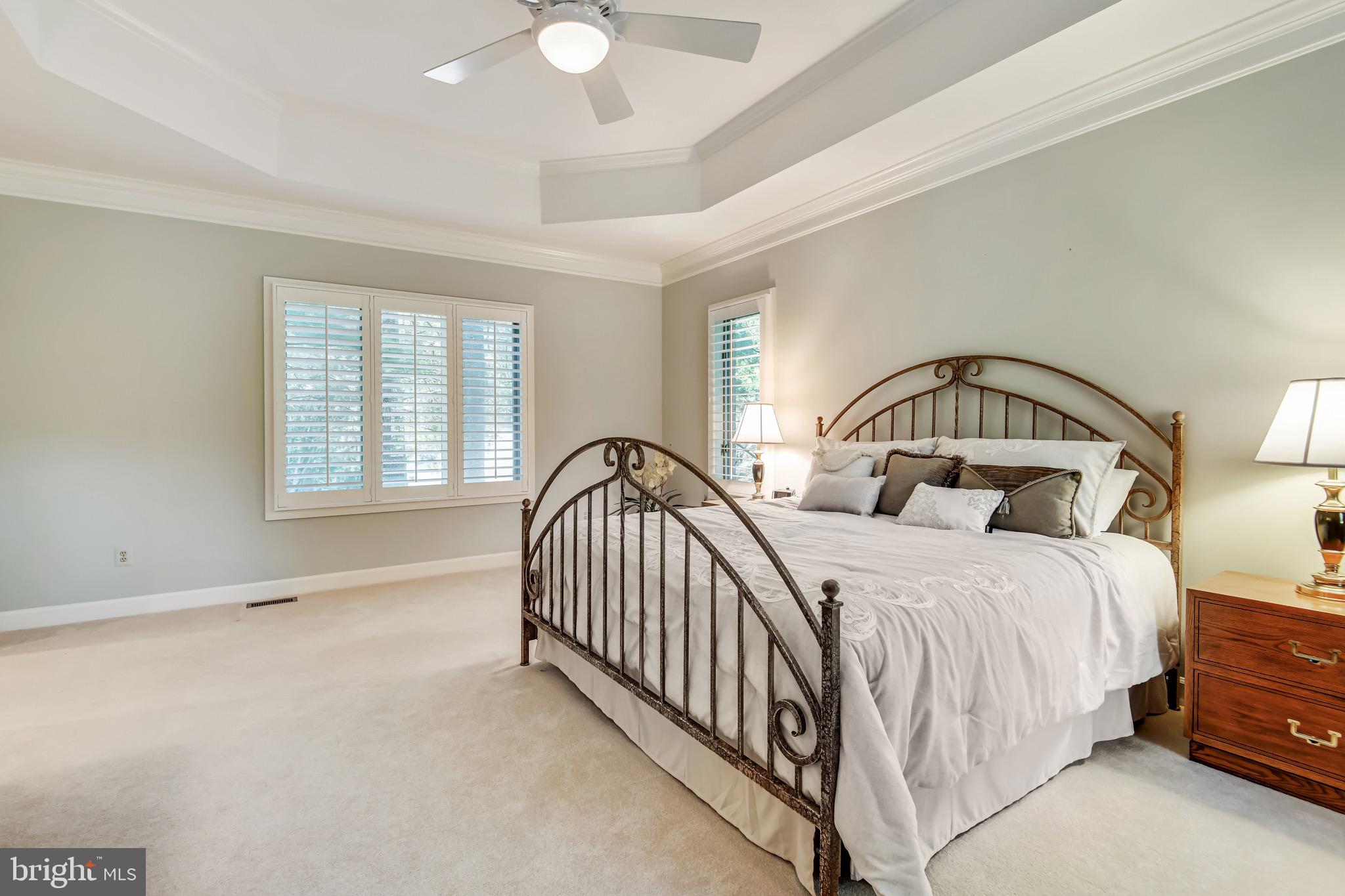 HUNTER'S CREST - Residential