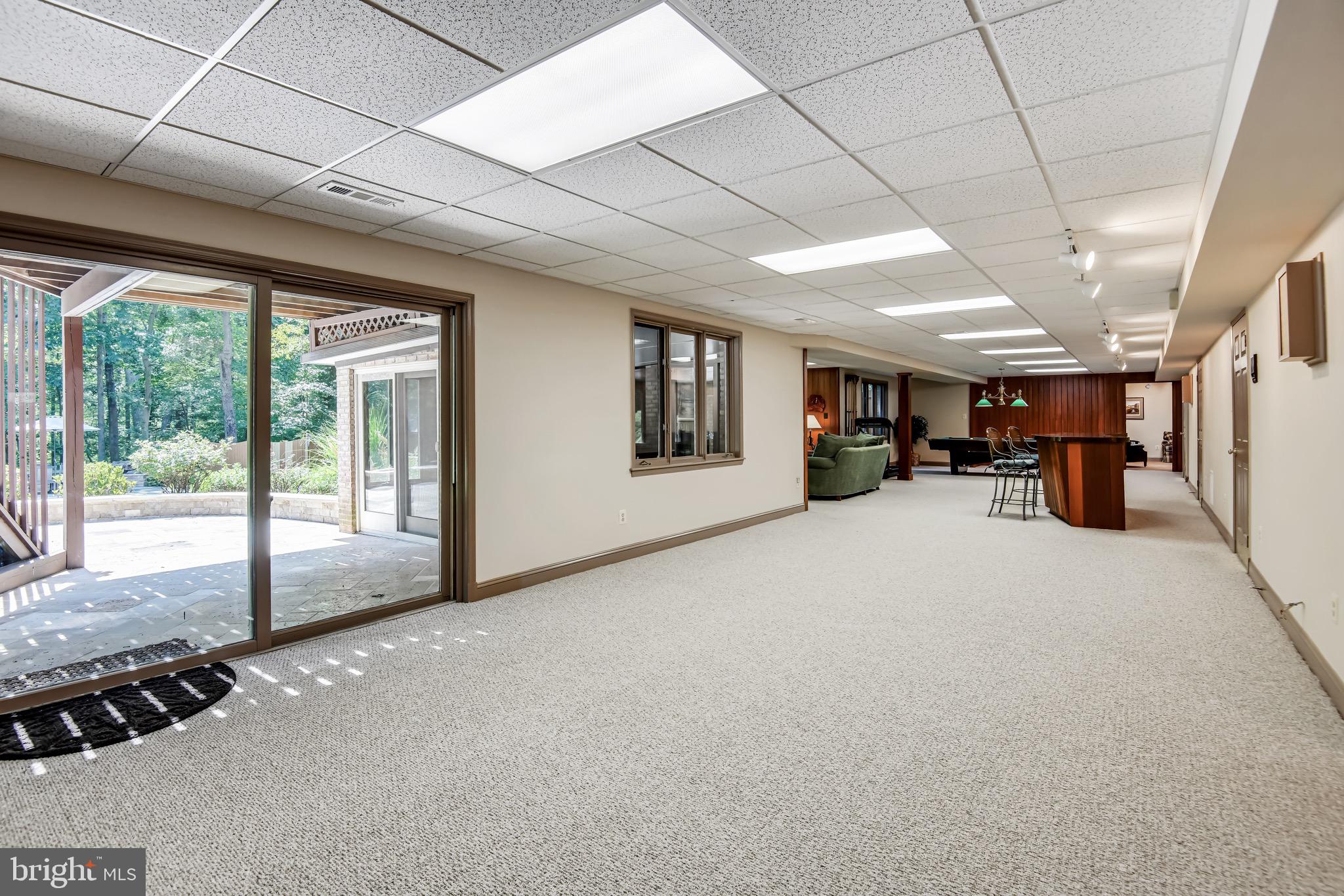 HUNTER'S CREST - Residential