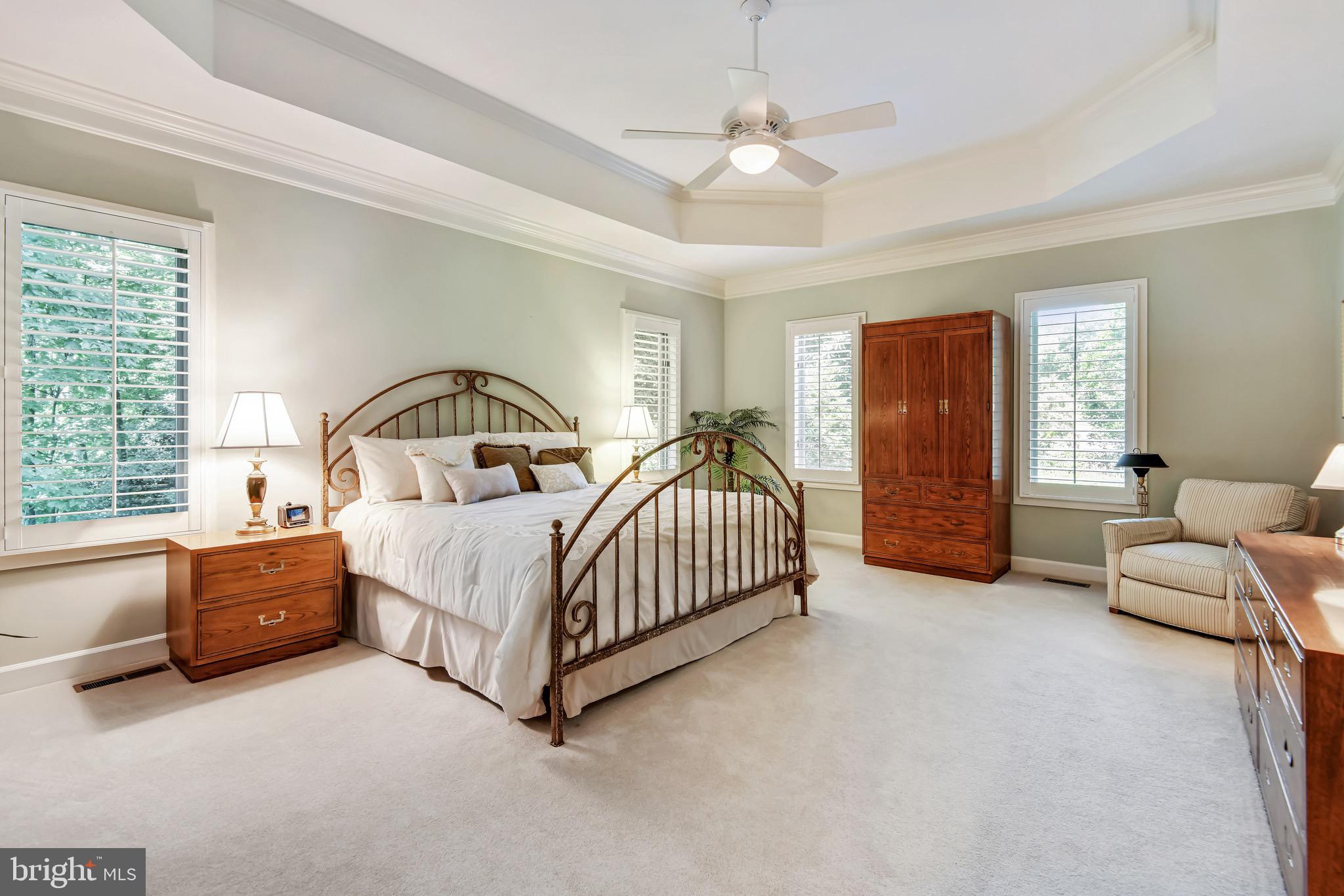 HUNTER'S CREST - Residential