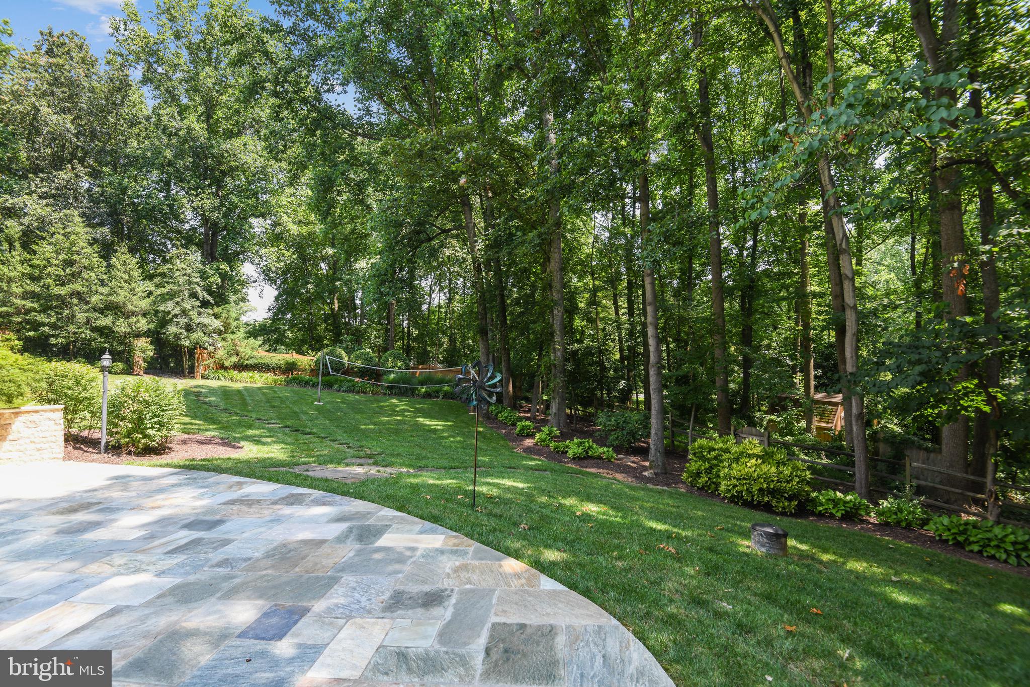 HUNTER'S CREST - Residential