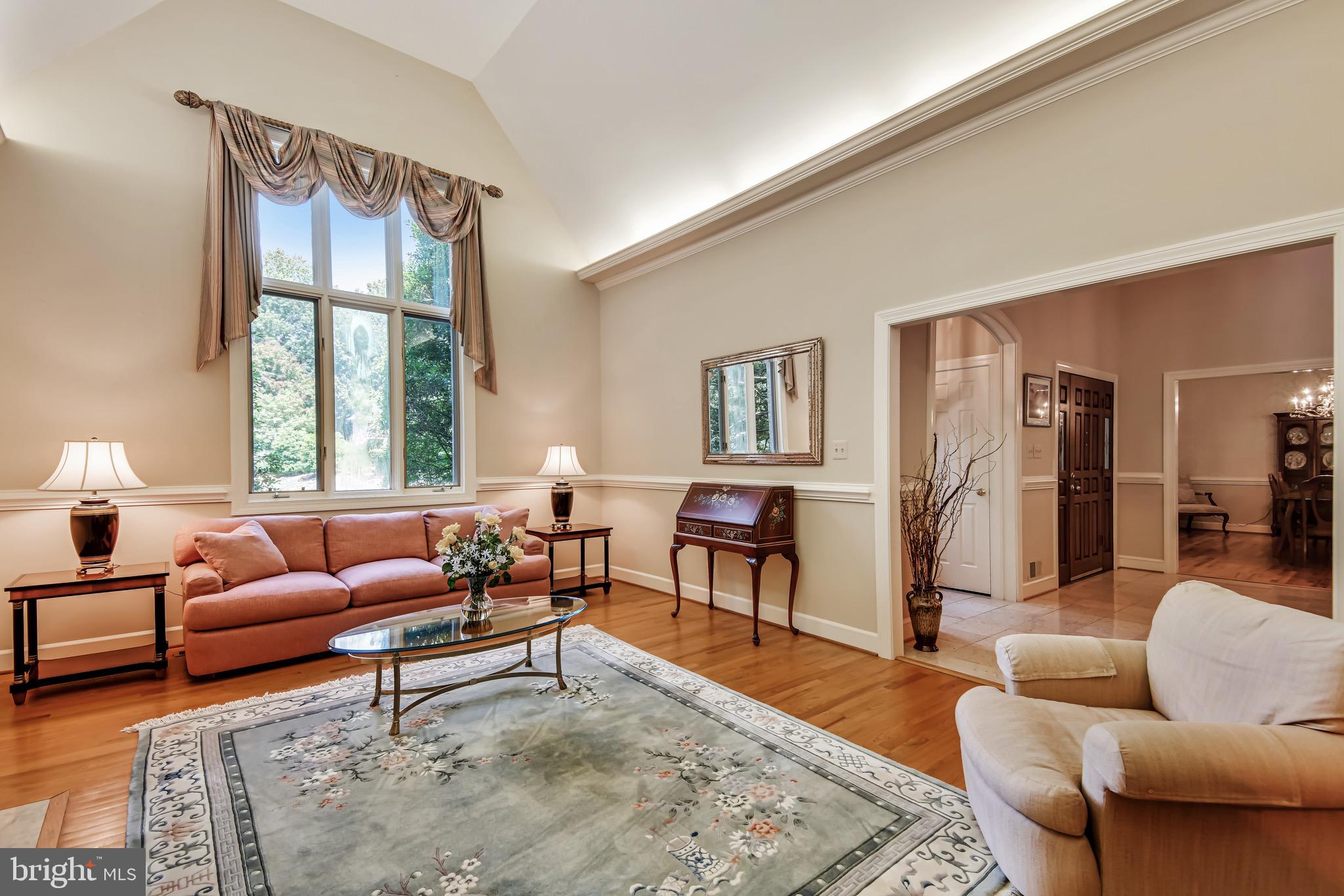 HUNTER'S CREST - Residential