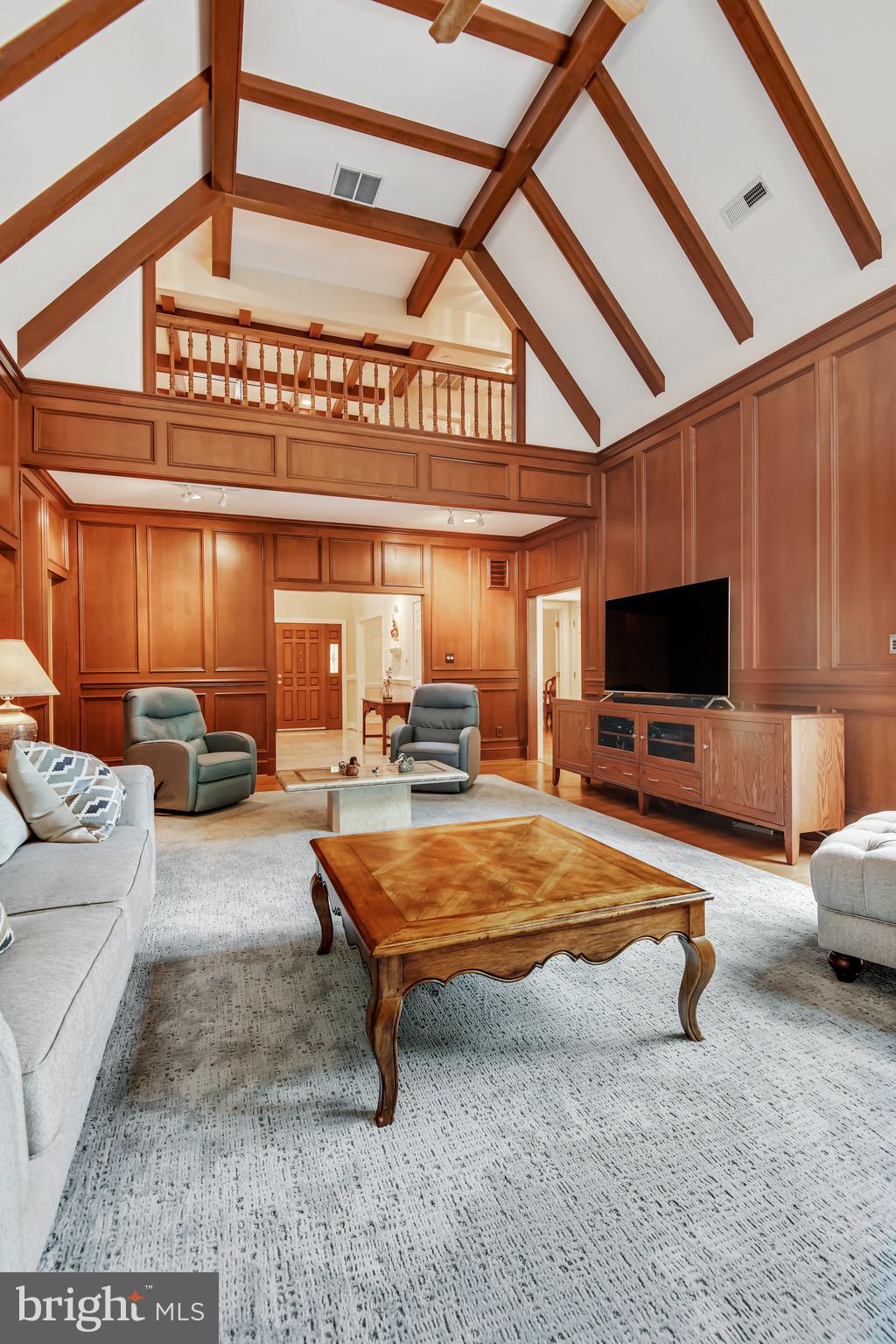 HUNTER'S CREST - Residential