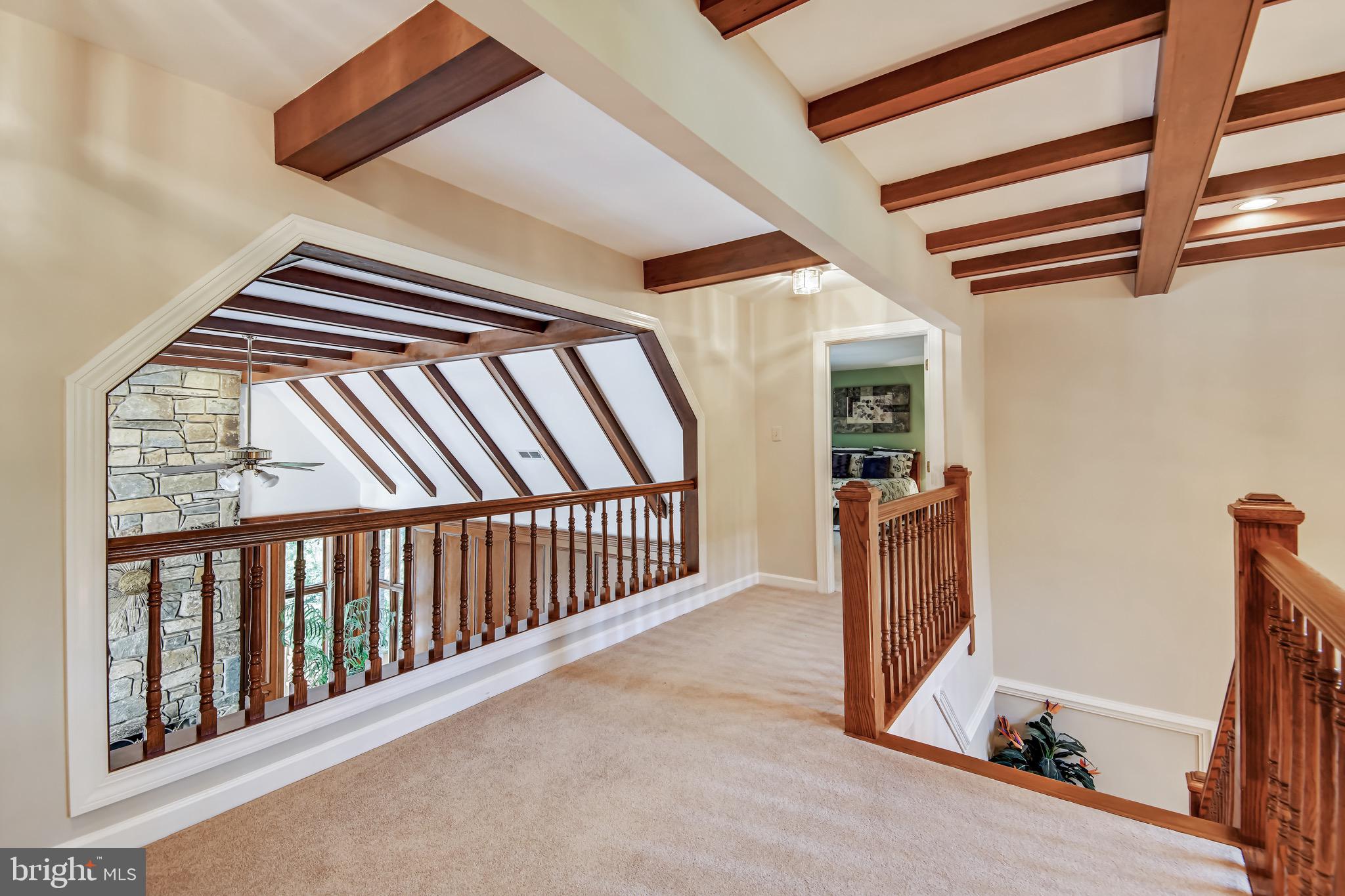 HUNTER'S CREST - Residential