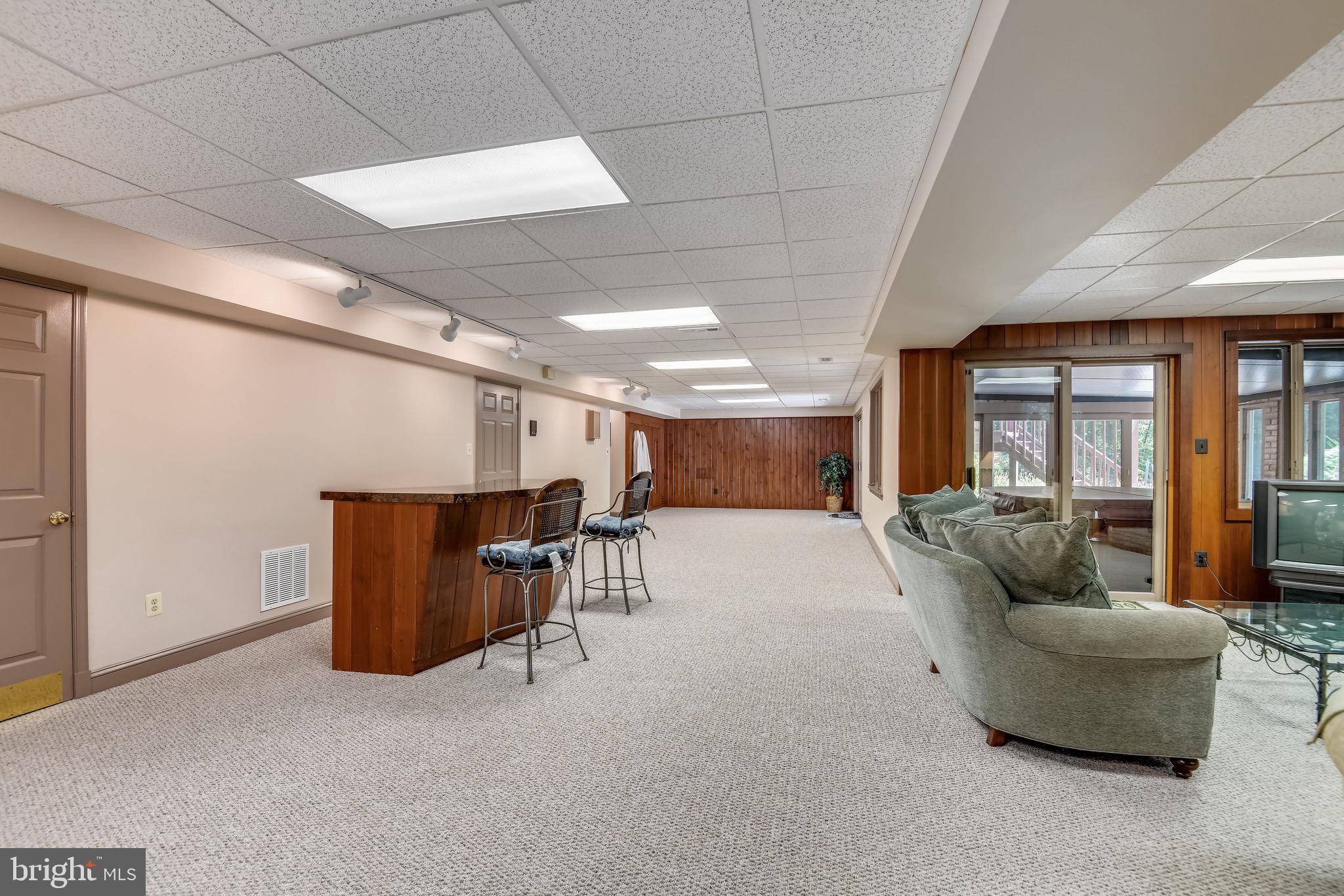 HUNTER'S CREST - Residential