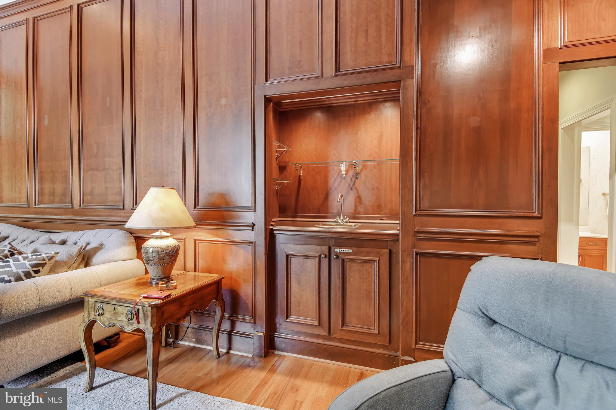 HUNTER'S CREST - Residential