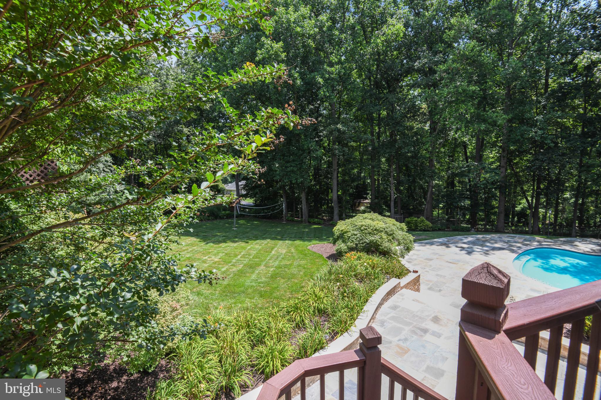 HUNTER'S CREST - Residential